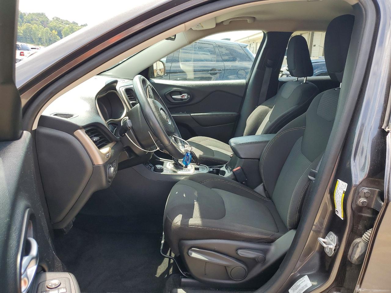 2015 Jeep Cherokee Latitude Charcoal vin: 1C4PJMCB3FW789573