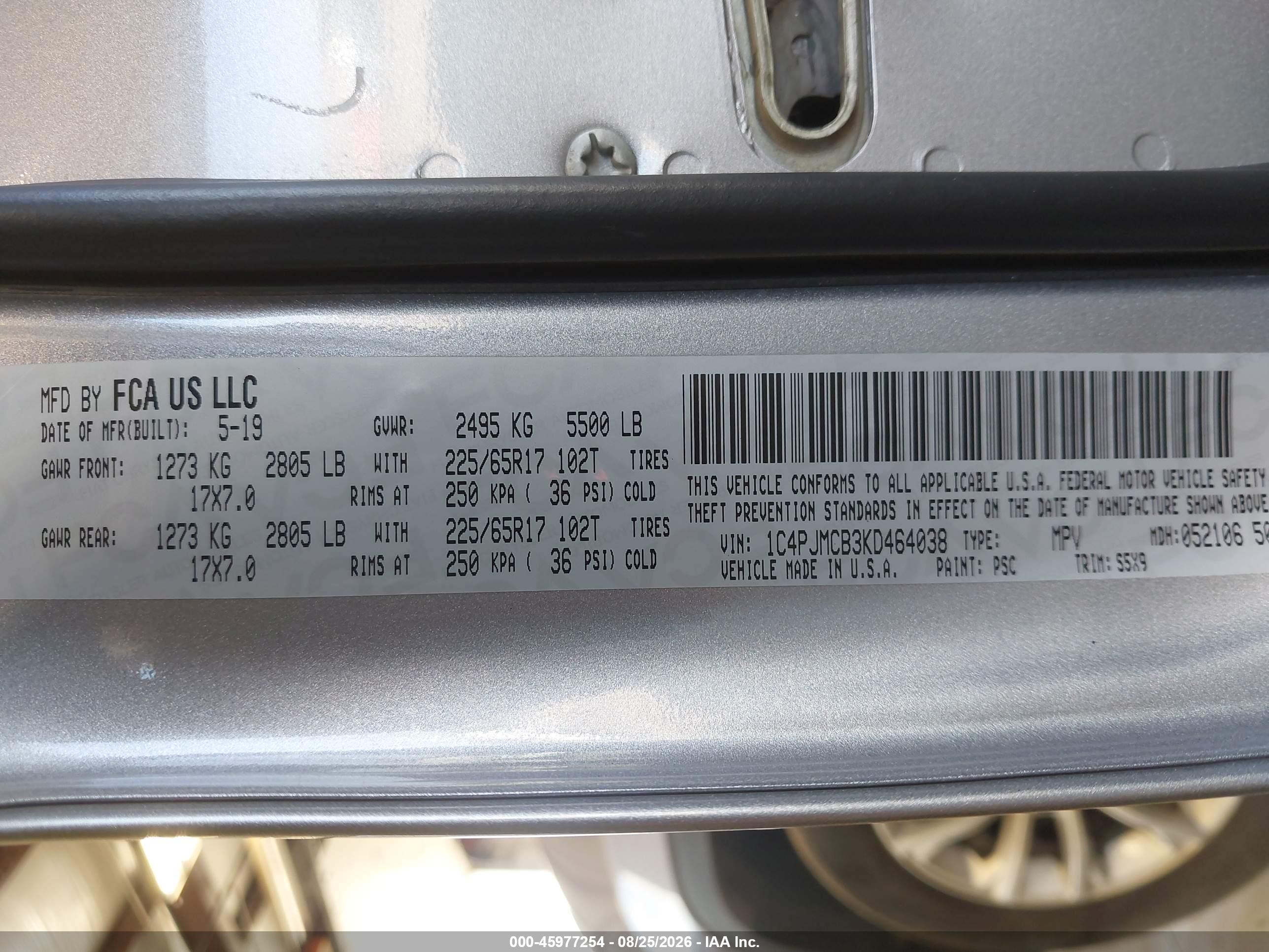 2019 Jeep Cherokee Latitude 4x4 Silver vin: 1C4PJMCB3KD464038