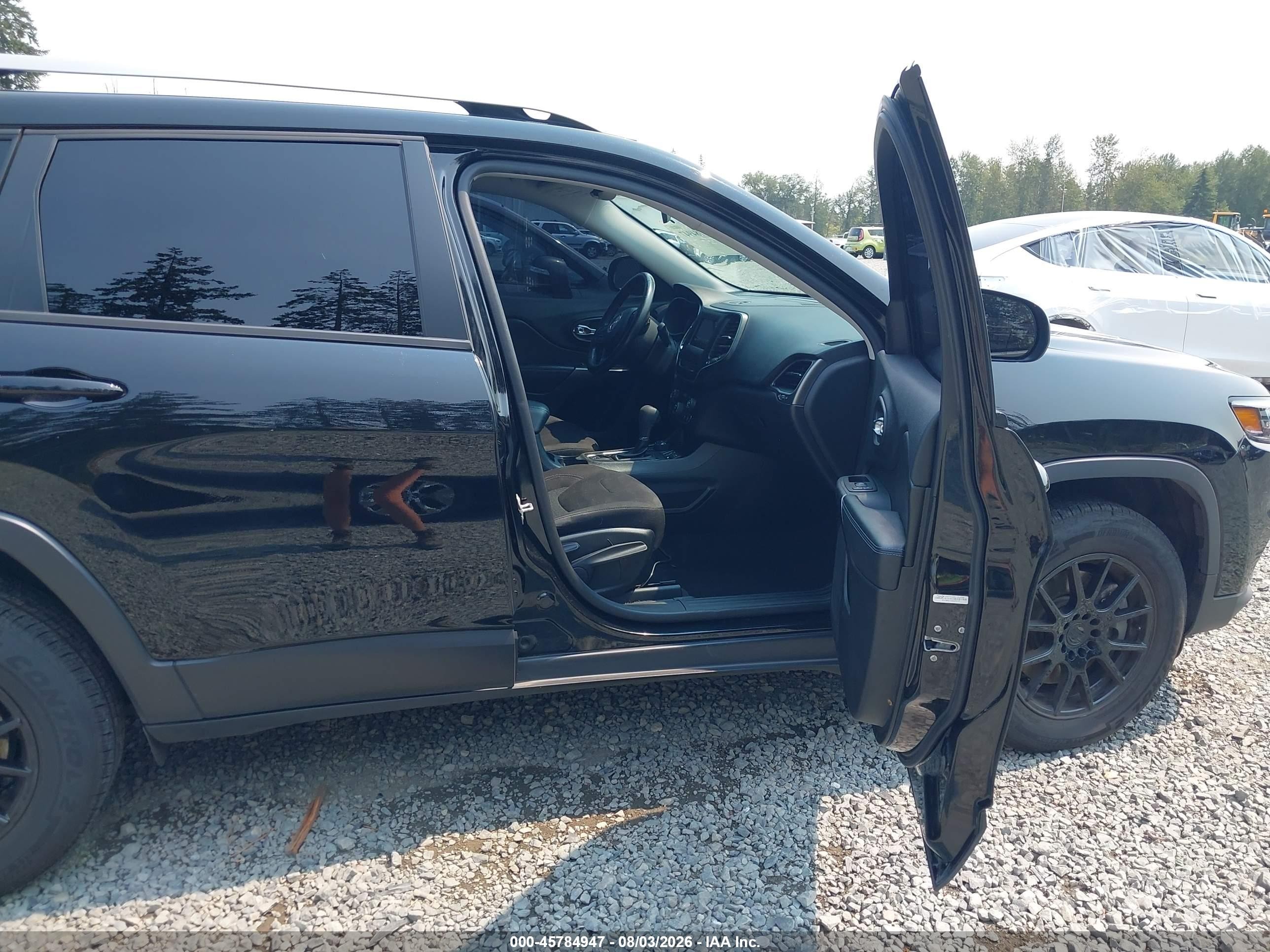 2020 Jeep Cherokee Latitude 4x4 Black vin: 1C4PJMCB3LD550760
