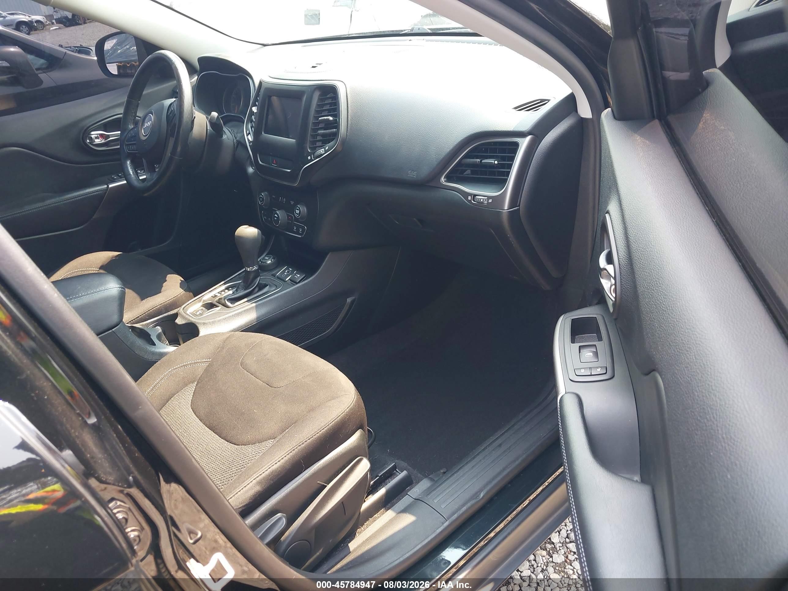 2020 Jeep Cherokee Latitude 4x4 Black vin: 1C4PJMCB3LD550760