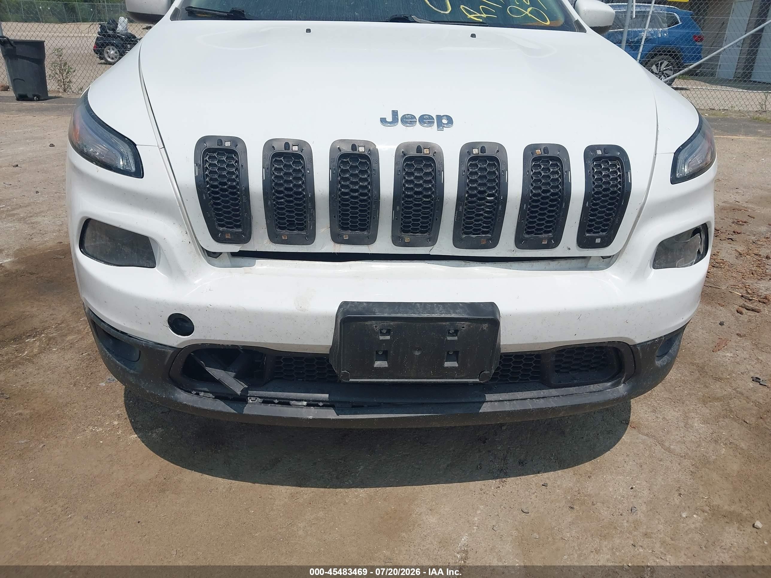 2014 Jeep Cherokee Latitude White vin: 1C4PJMCB4EW200707