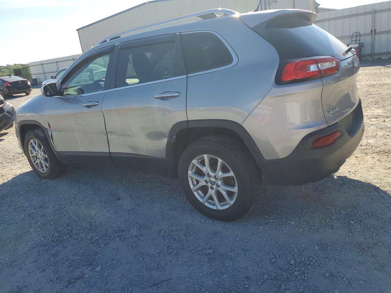 2014 Jeep Cherokee Latitude Silver vin: 1C4PJMCB4EW243816