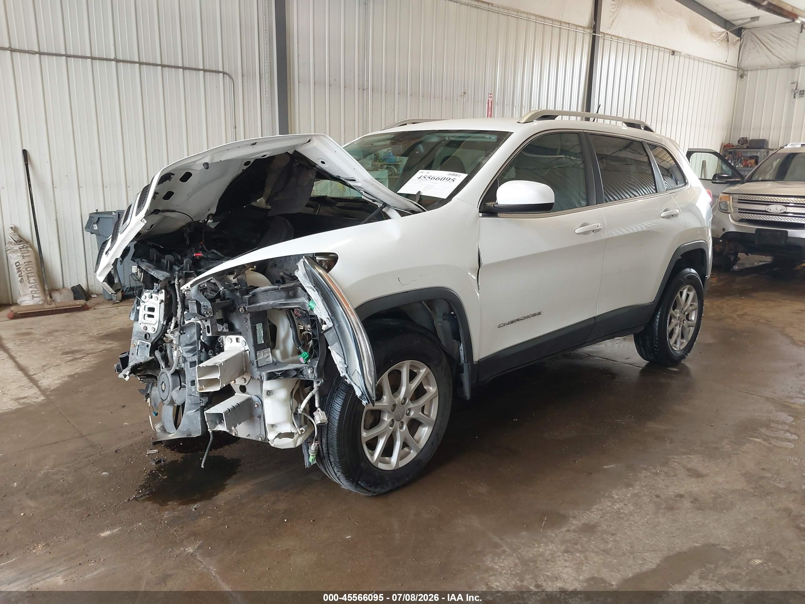 2015 Jeep Cherokee North White vin: 1C4PJMCB4FW524077