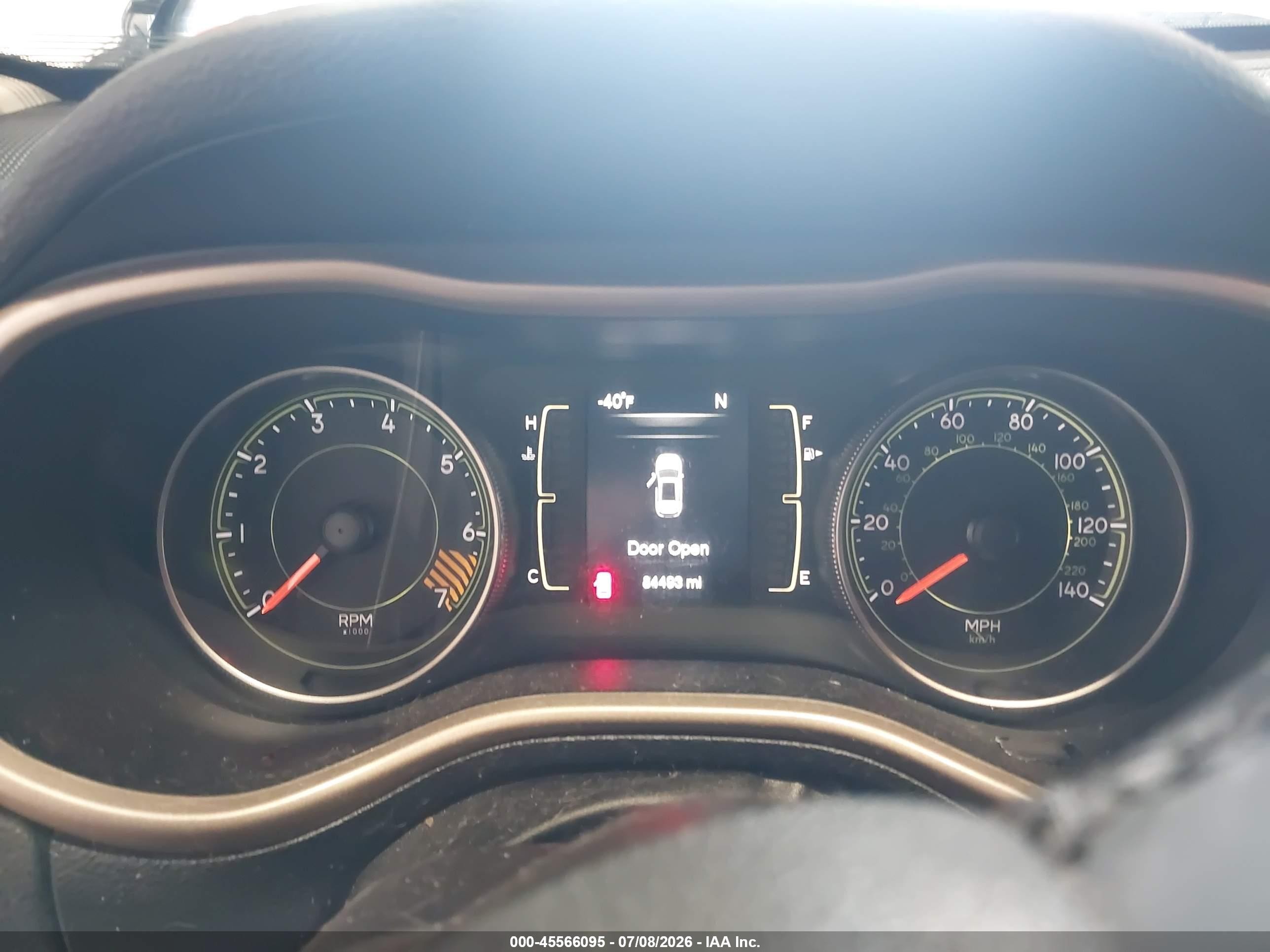 2015 Jeep Cherokee North White vin: 1C4PJMCB4FW524077