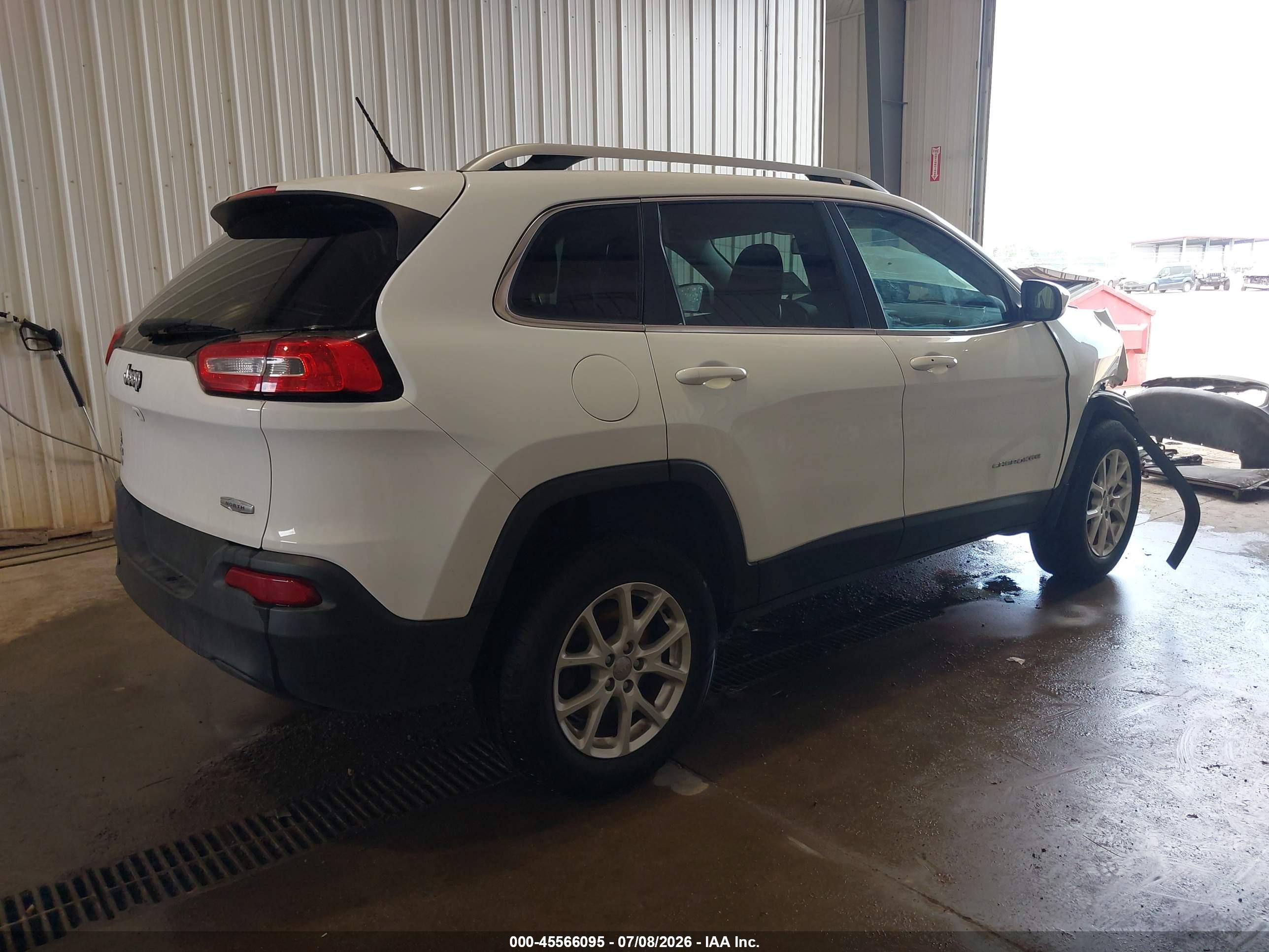 2015 Jeep Cherokee North White vin: 1C4PJMCB4FW524077