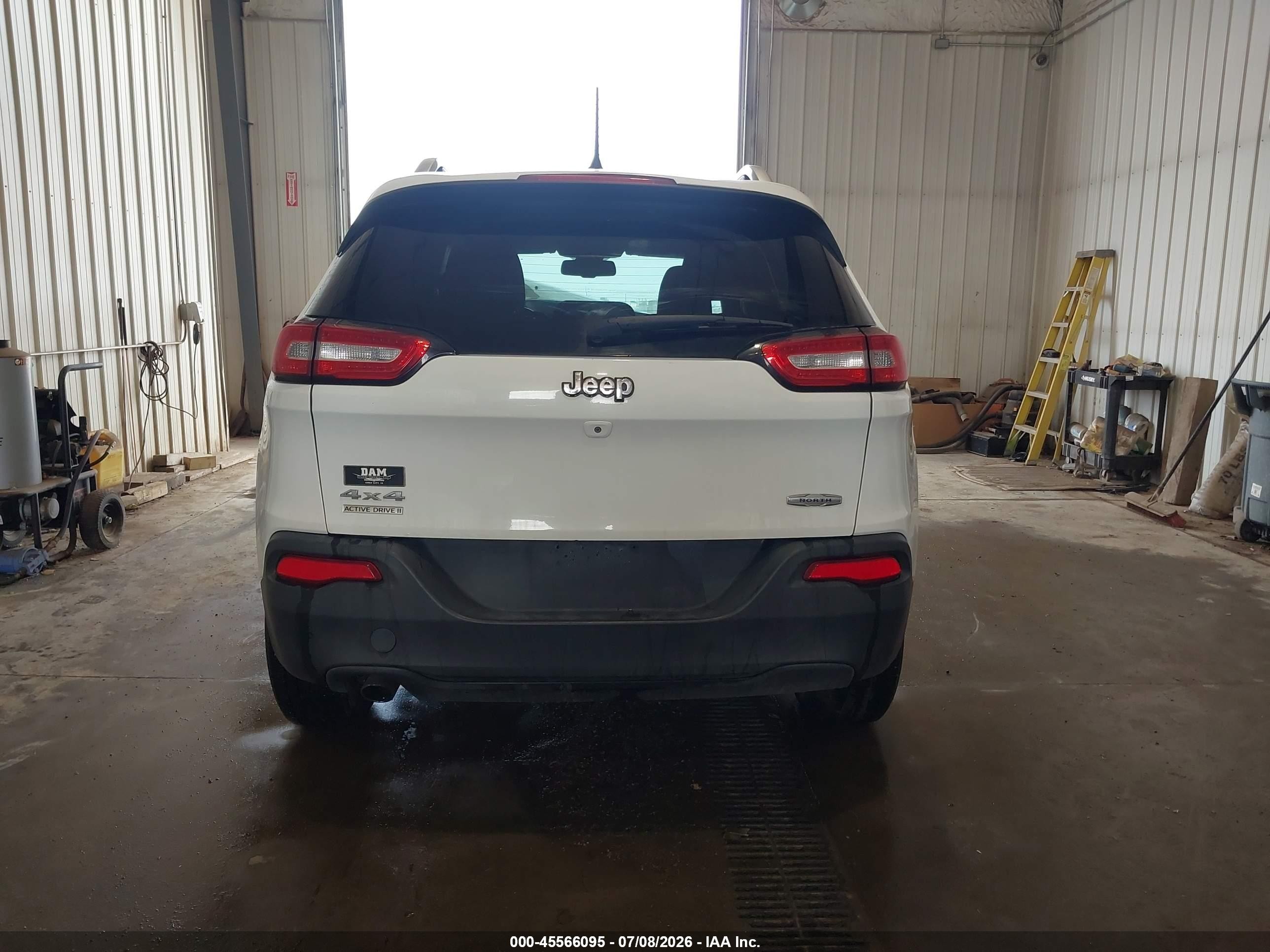 2015 Jeep Cherokee North White vin: 1C4PJMCB4FW524077