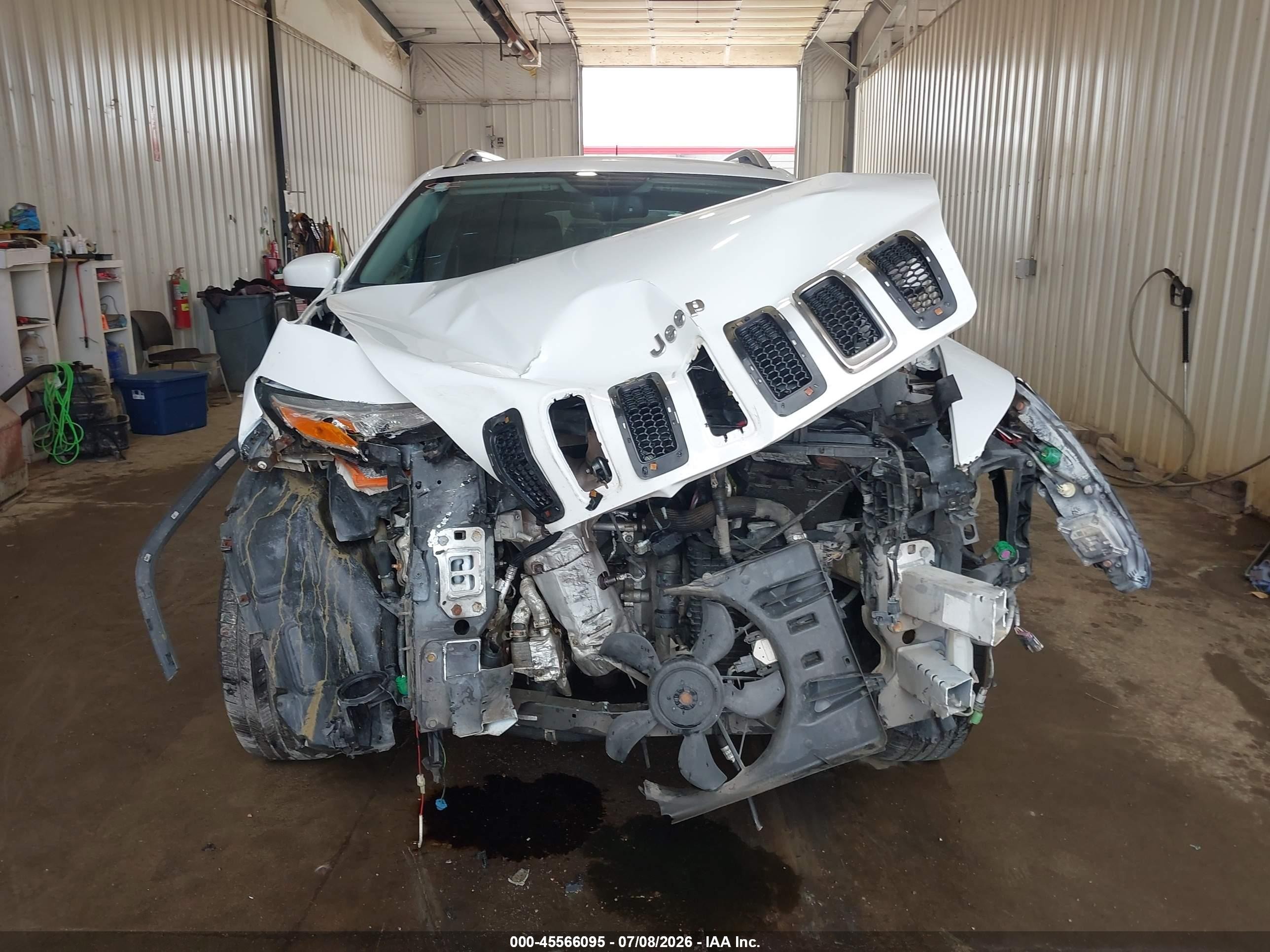 2015 Jeep Cherokee North White vin: 1C4PJMCB4FW524077