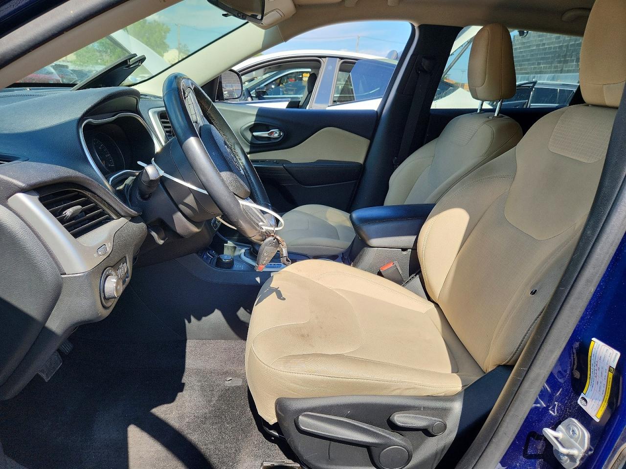 2015 Jeep Cherokee Latitude Синий vin: 1C4PJMCB4FW534026