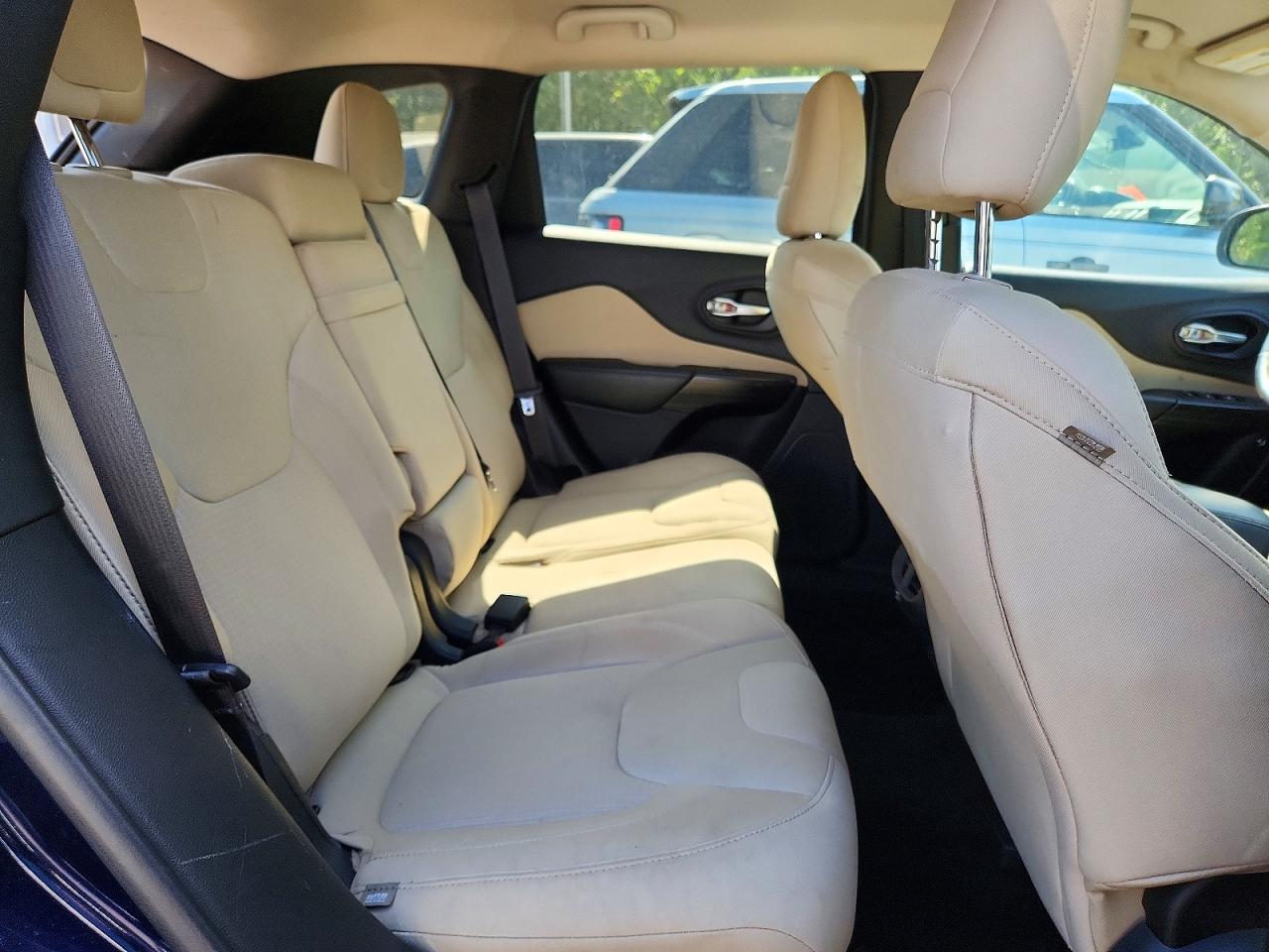 2015 Jeep Cherokee Latitude Синий vin: 1C4PJMCB4FW534026