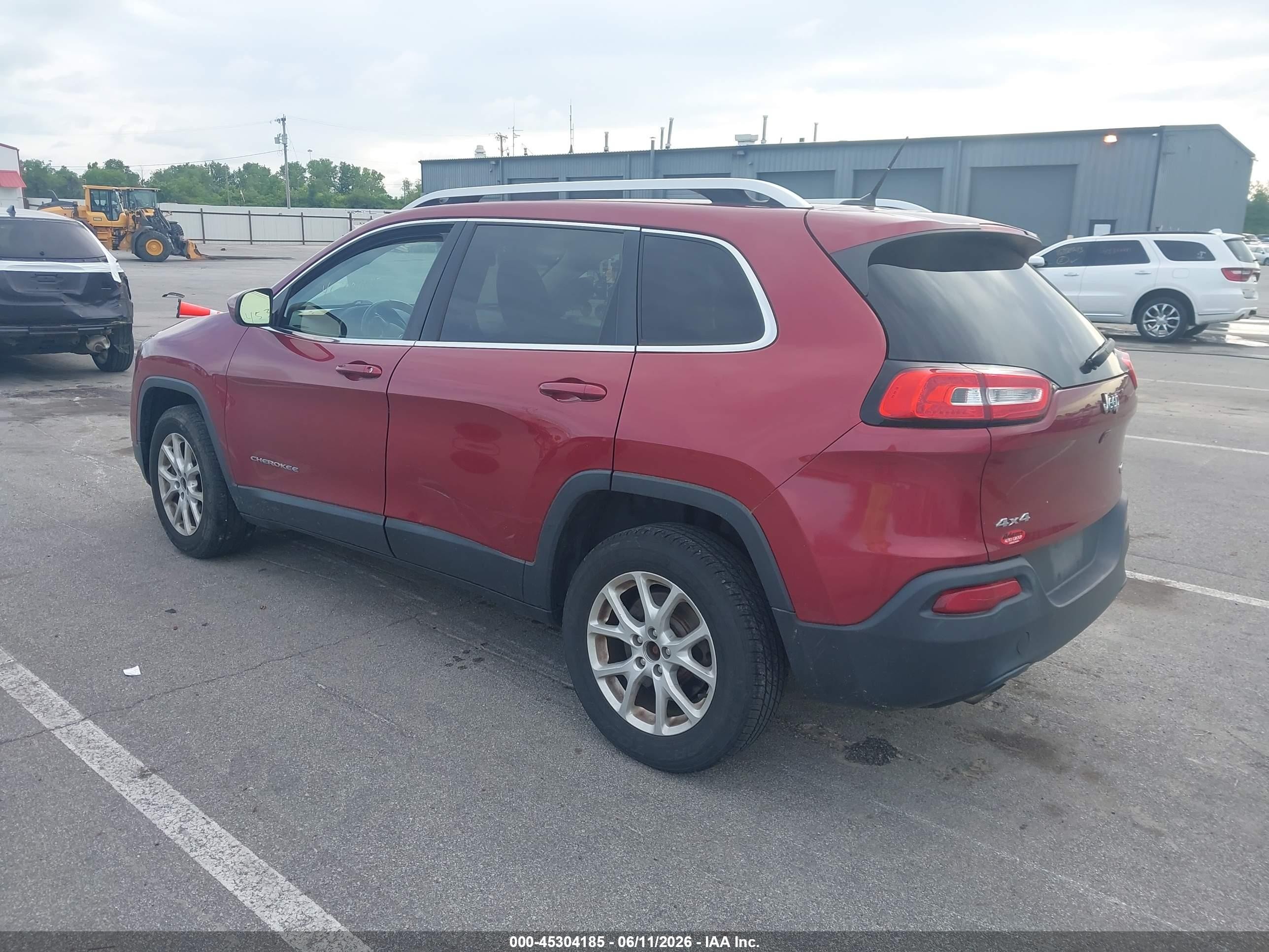 2015 Jeep Cherokee Latitude Red vin: 1C4PJMCB4FW569231