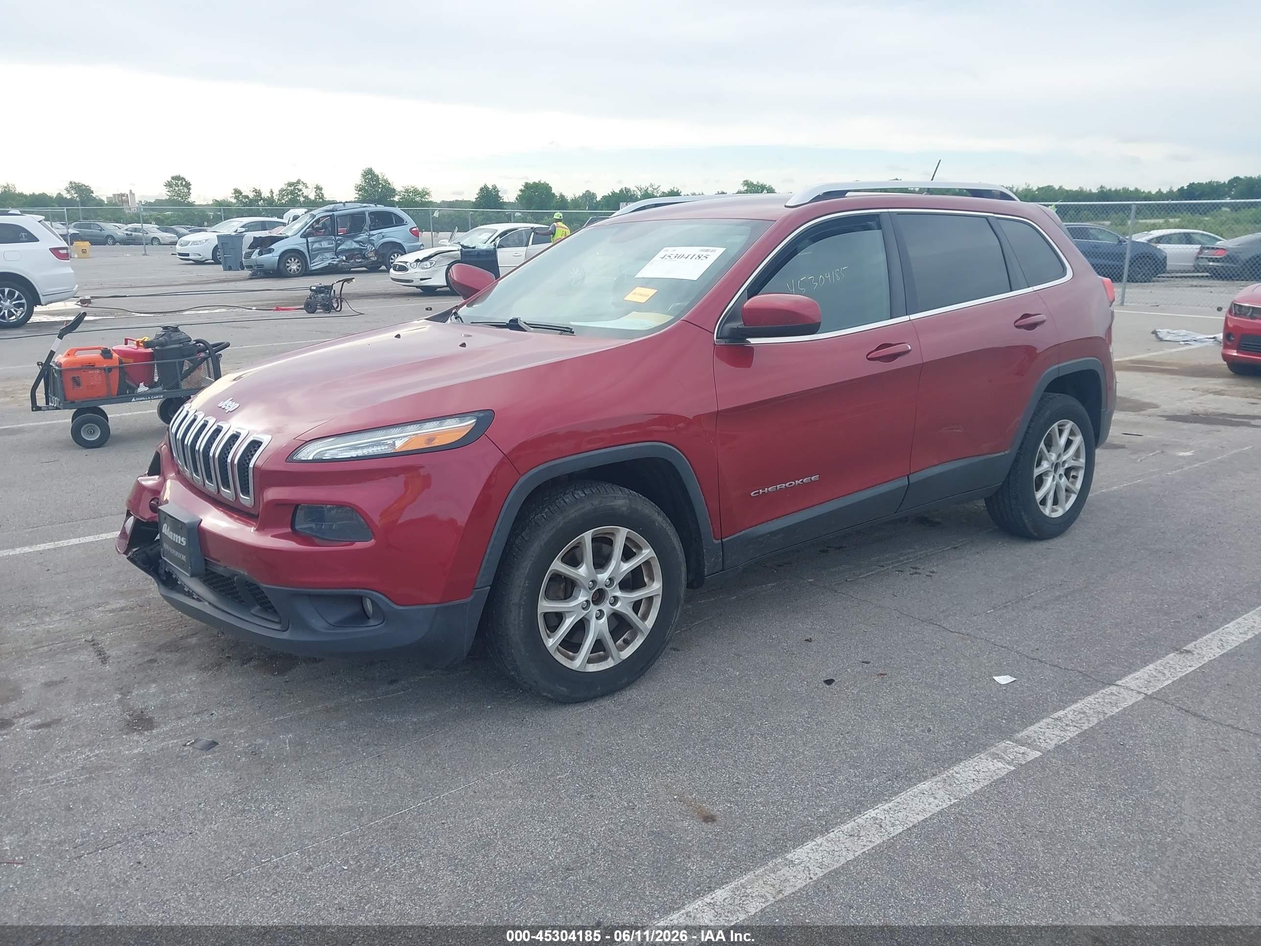 2015 Jeep Cherokee Latitude Red vin: 1C4PJMCB4FW569231