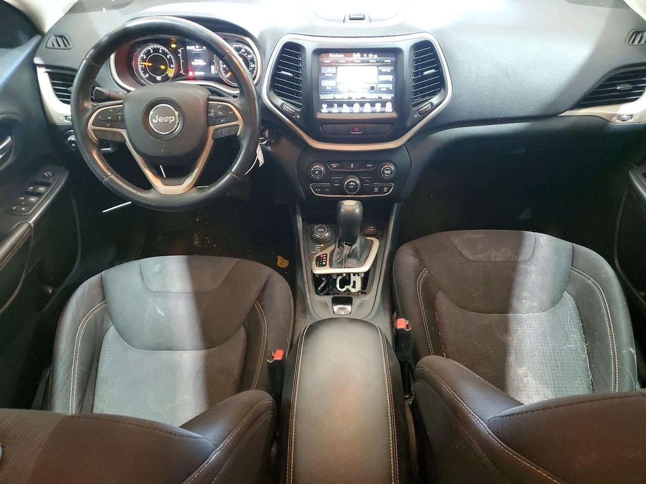 2015 Jeep Cherokee Latitude Черный vin: 1C4PJMCB4FW589334
