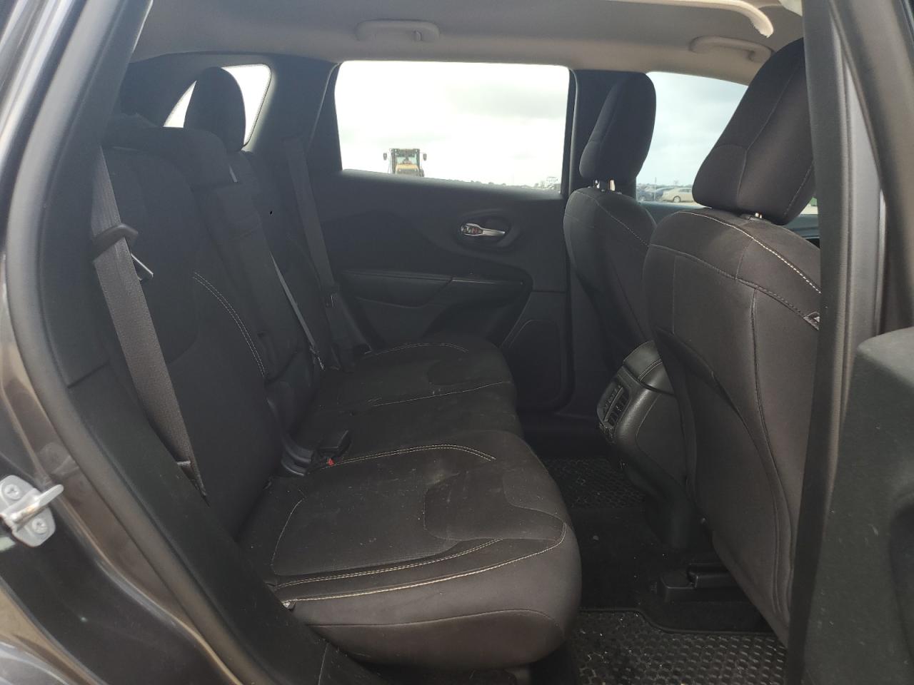 2015 Jeep Cherokee Latitude Charcoal vin: 1C4PJMCB4FW652139