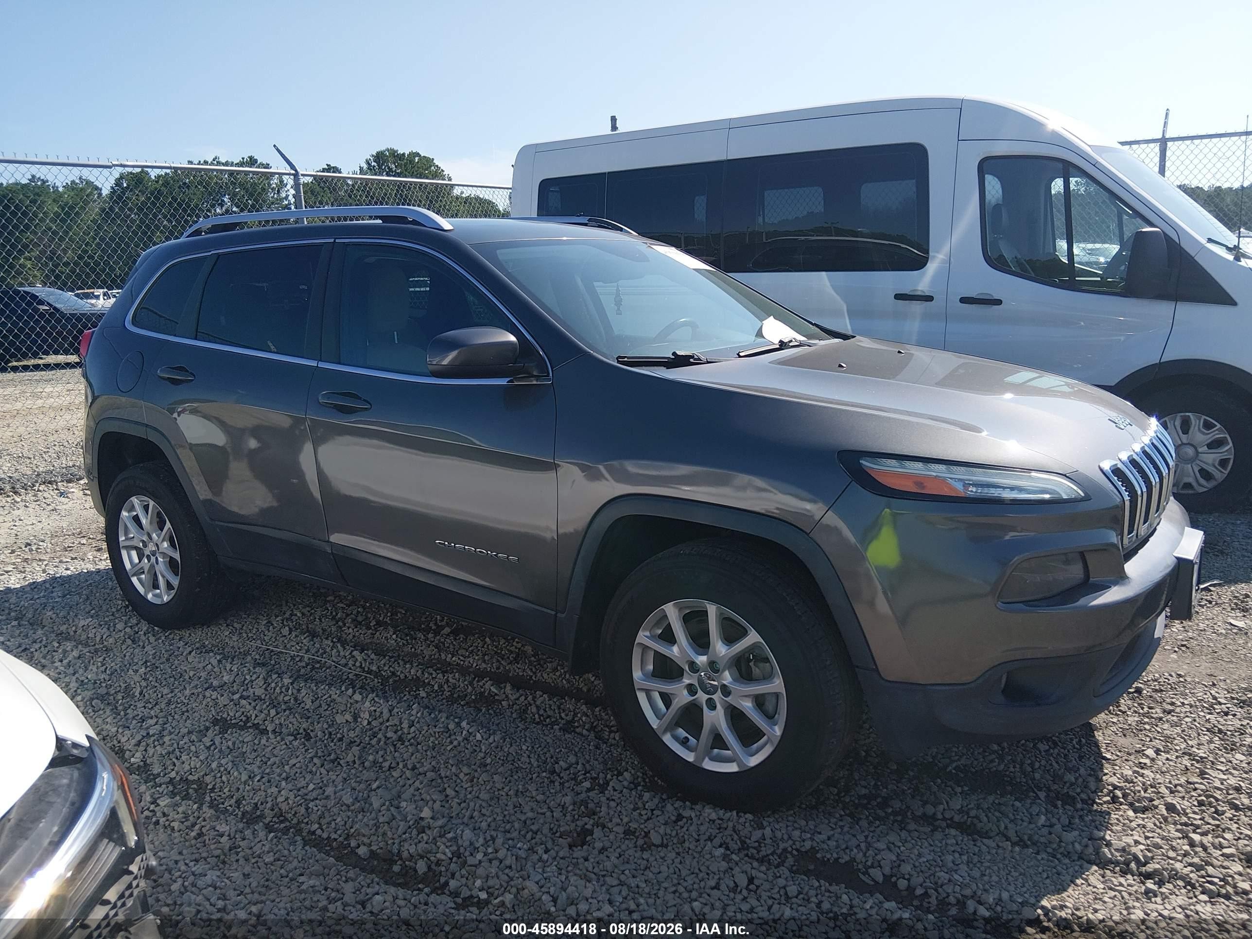 2015 Jeep Cherokee Latitude Brown vin: 1C4PJMCB4FW719497