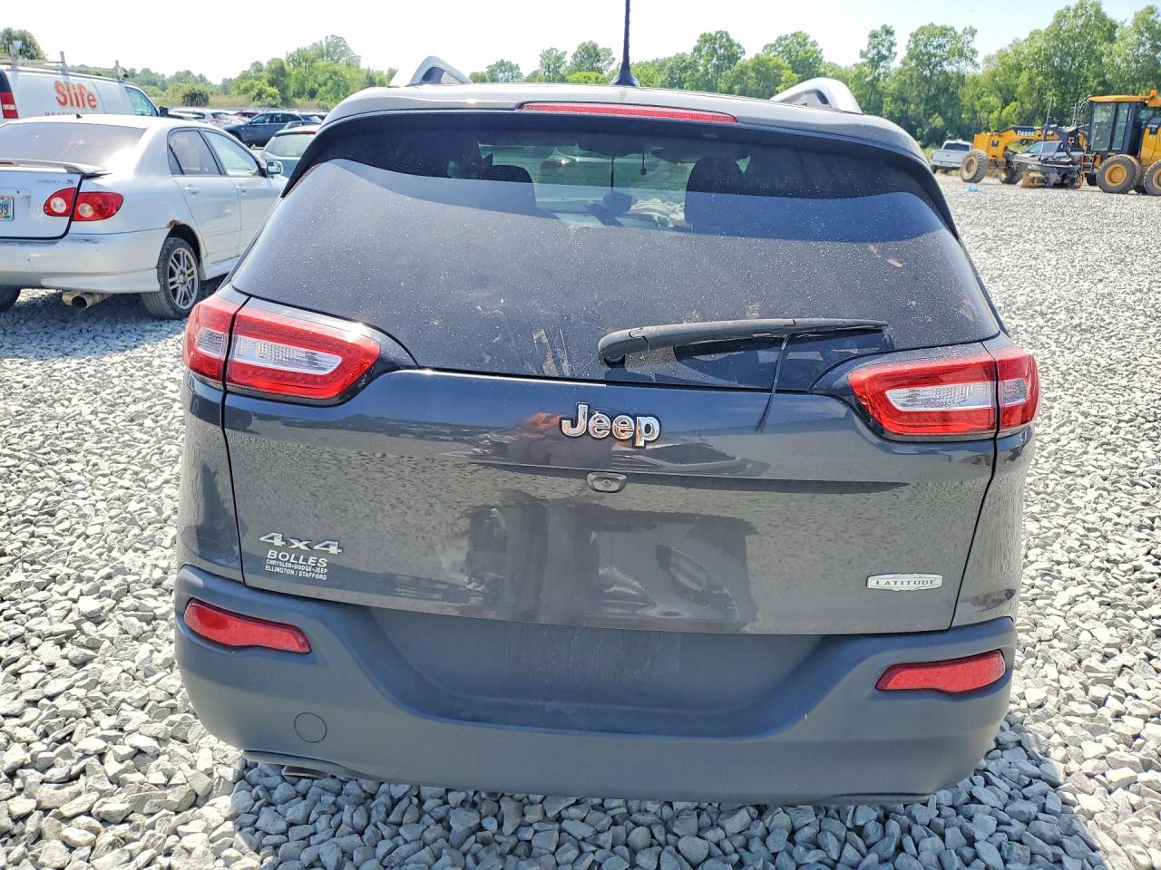 2015 Jeep Cherokee Latitude Gray vin: 1C4PJMCB4FW725672
