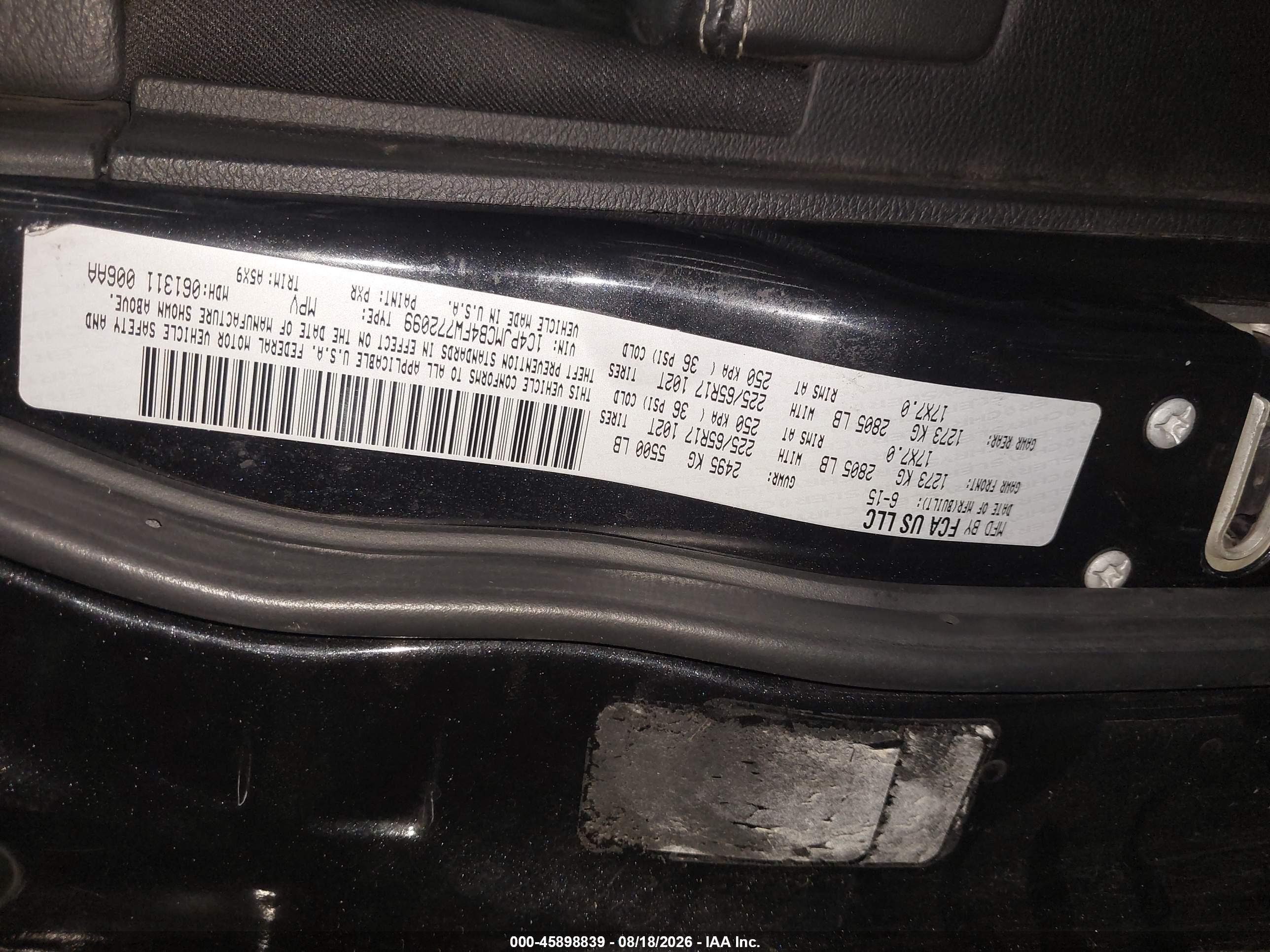 2015 Jeep Cherokee Latitude Черный vin: 1C4PJMCB4FW772099