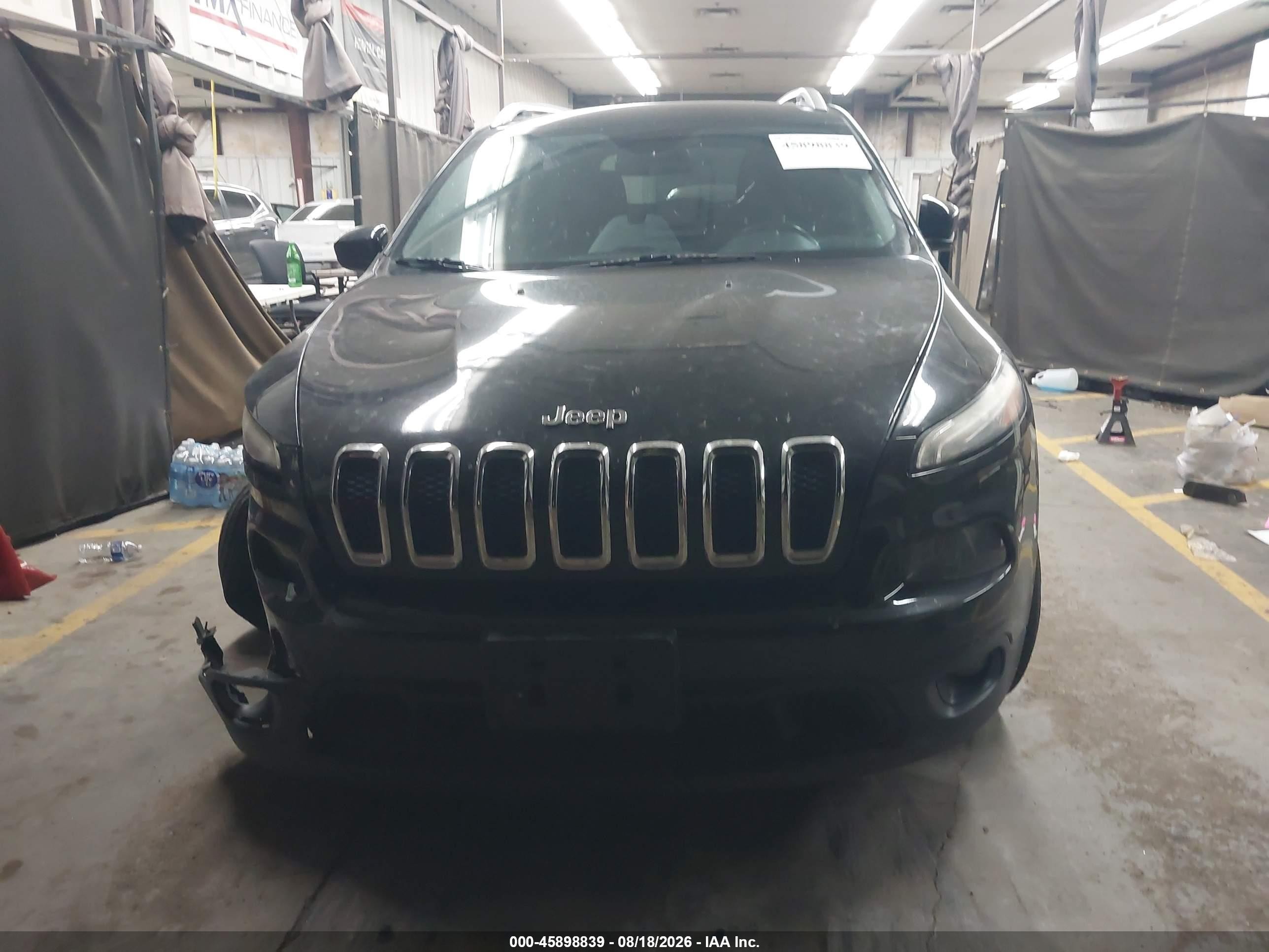 2015 Jeep Cherokee Latitude Черный vin: 1C4PJMCB4FW772099