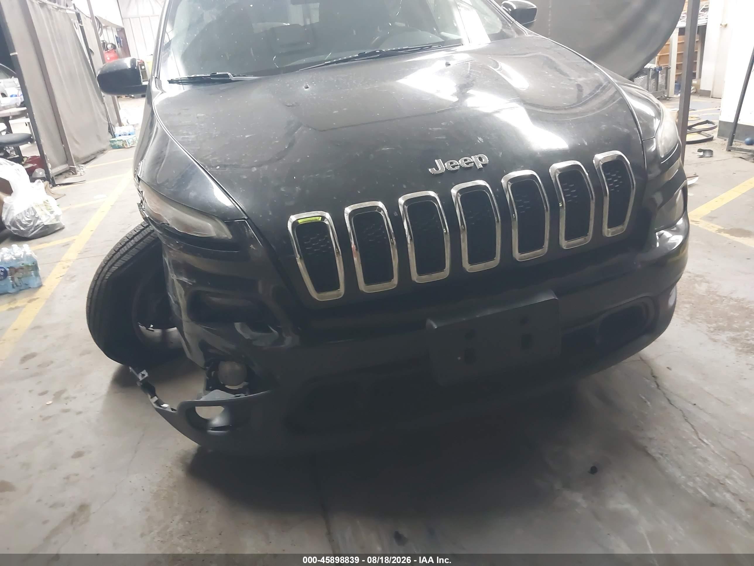 2015 Jeep Cherokee Latitude Черный vin: 1C4PJMCB4FW772099