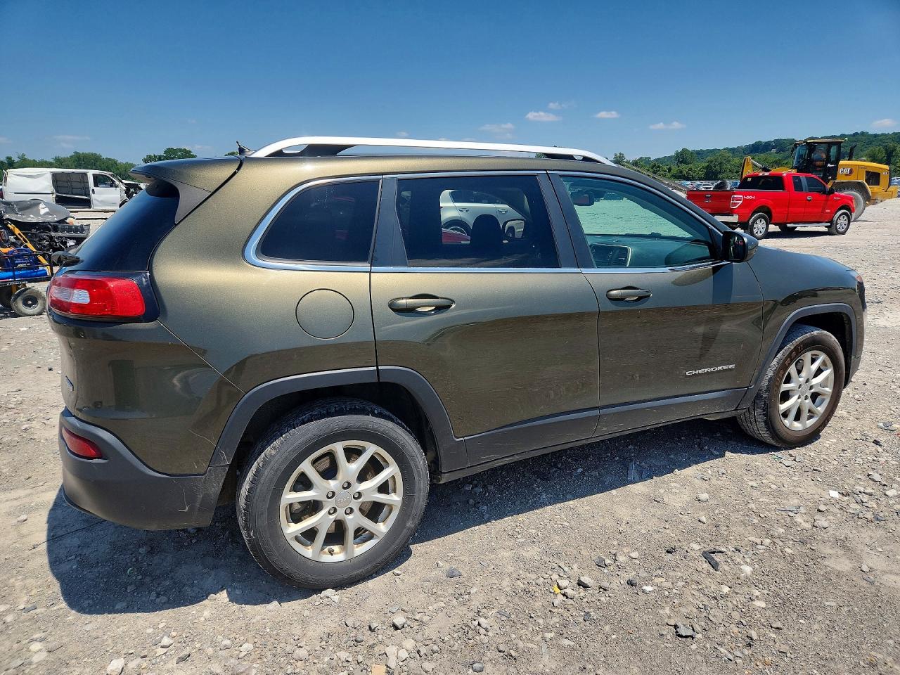 2015 Jeep Cherokee Latitude Green vin: 1C4PJMCB4FW784687
