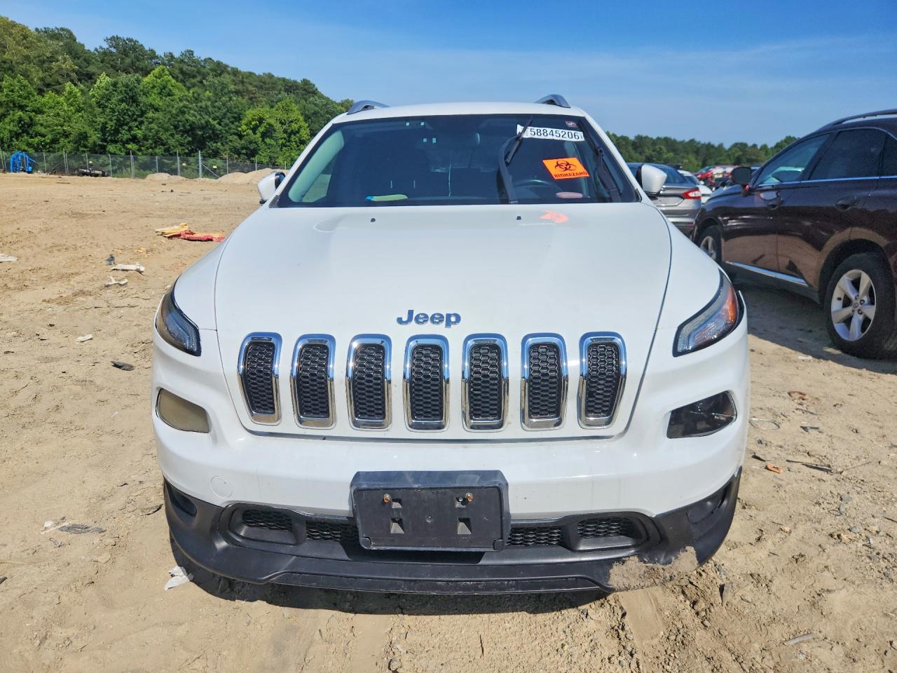 2015 Jeep Cherokee Latitude White vin: 1C4PJMCB4FW793194