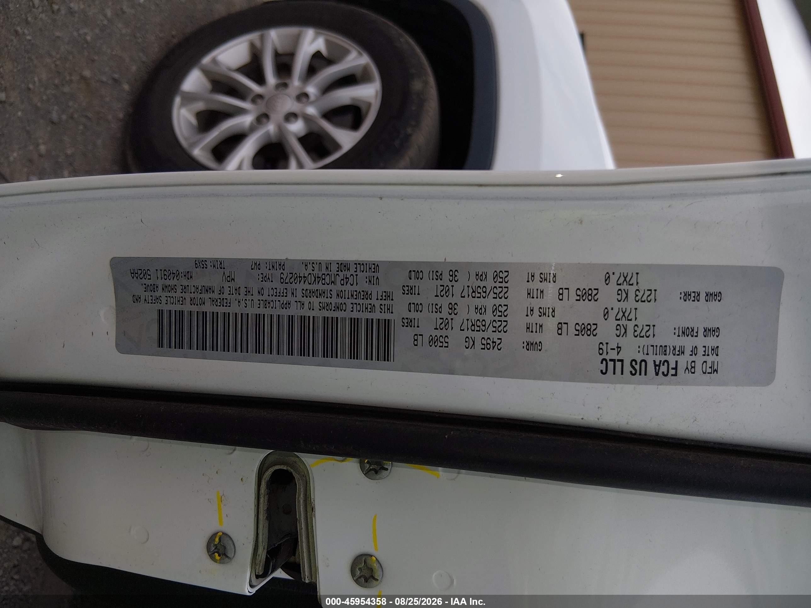 2019 Jeep Cherokee Latitude 4x4 White vin: 1C4PJMCB4KD440279