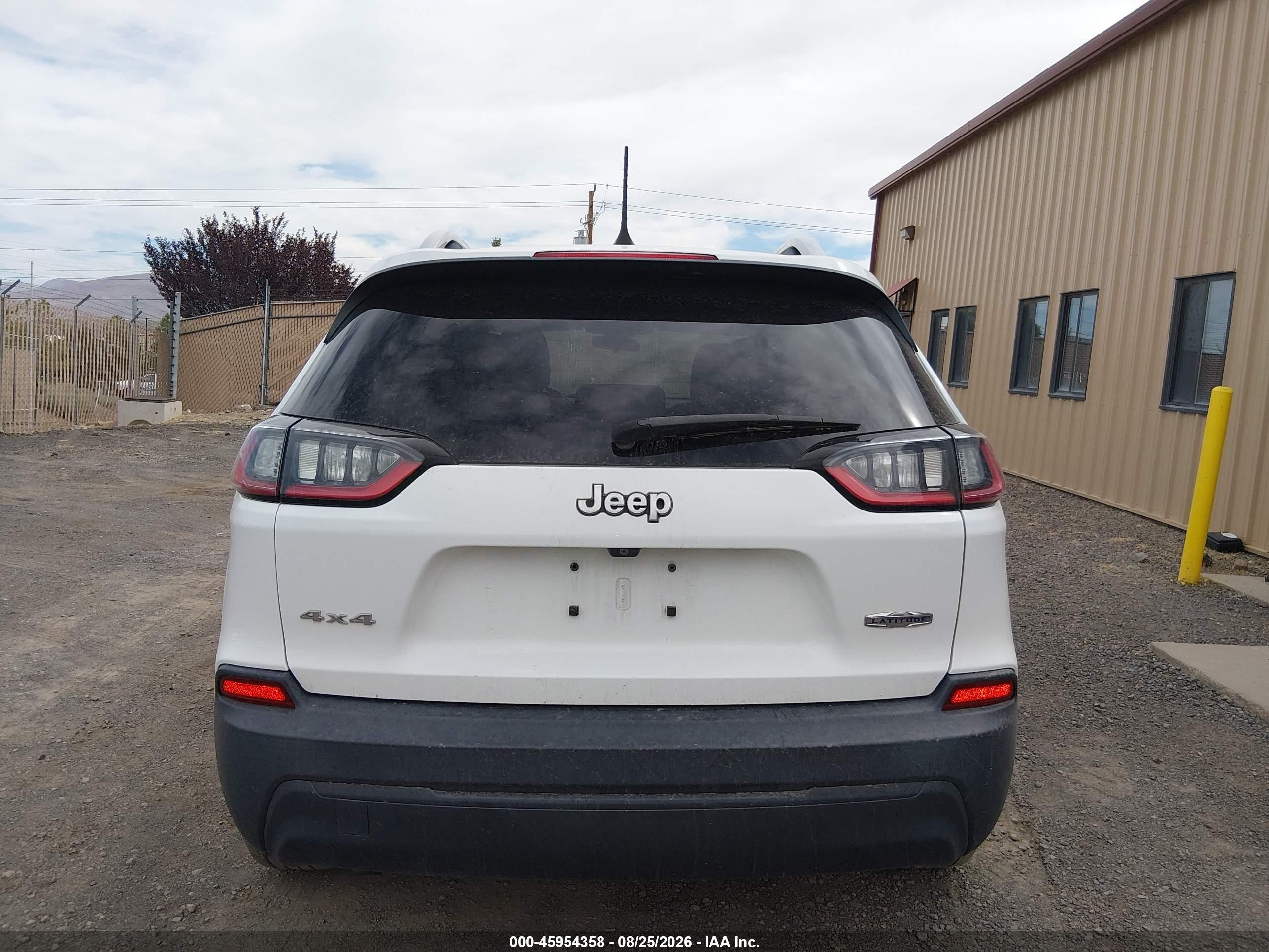 2019 Jeep Cherokee Latitude 4x4 White vin: 1C4PJMCB4KD440279