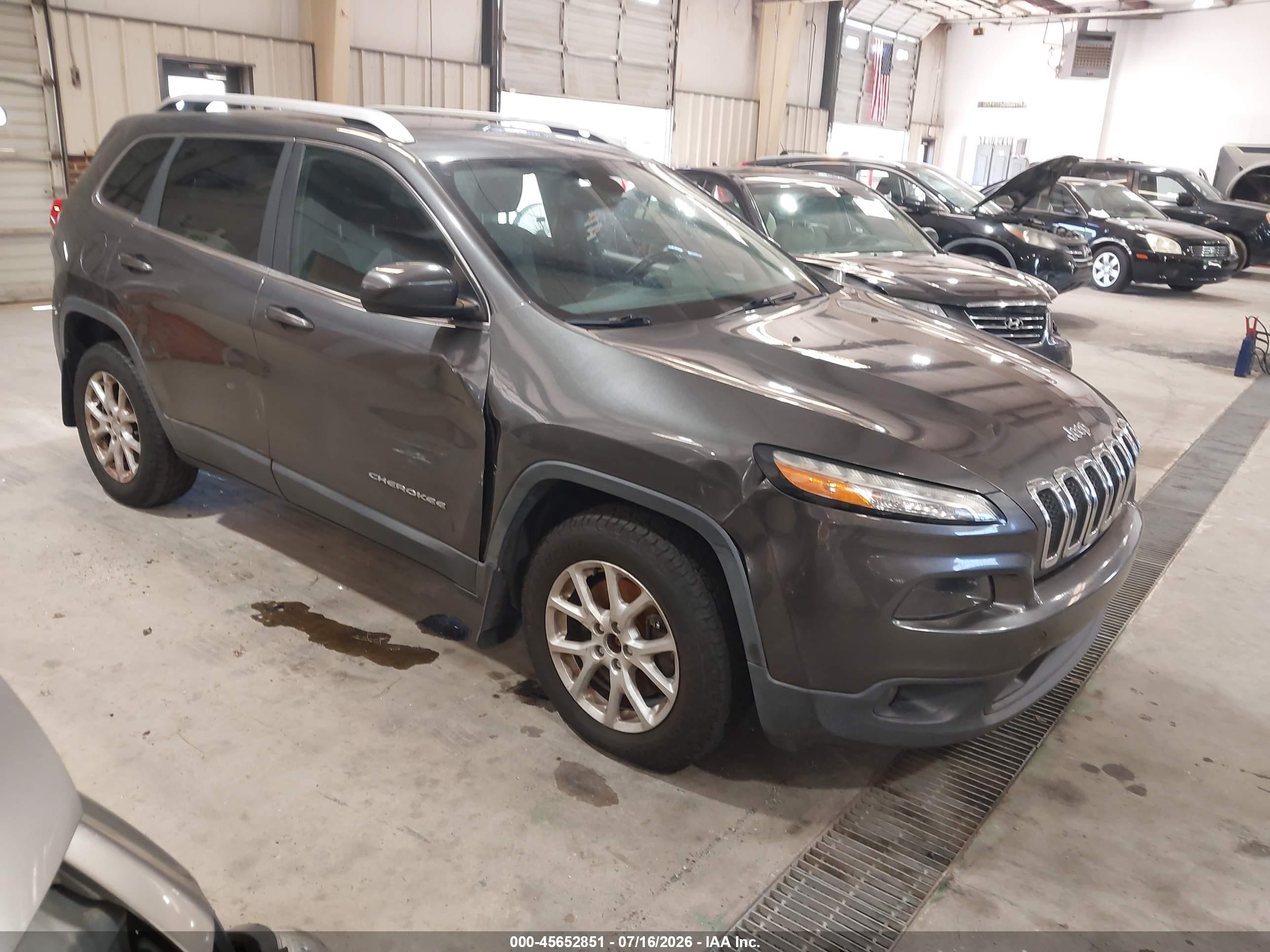 2014 Jeep Cherokee Latitude Gray vin: 1C4PJMCB5EW141294