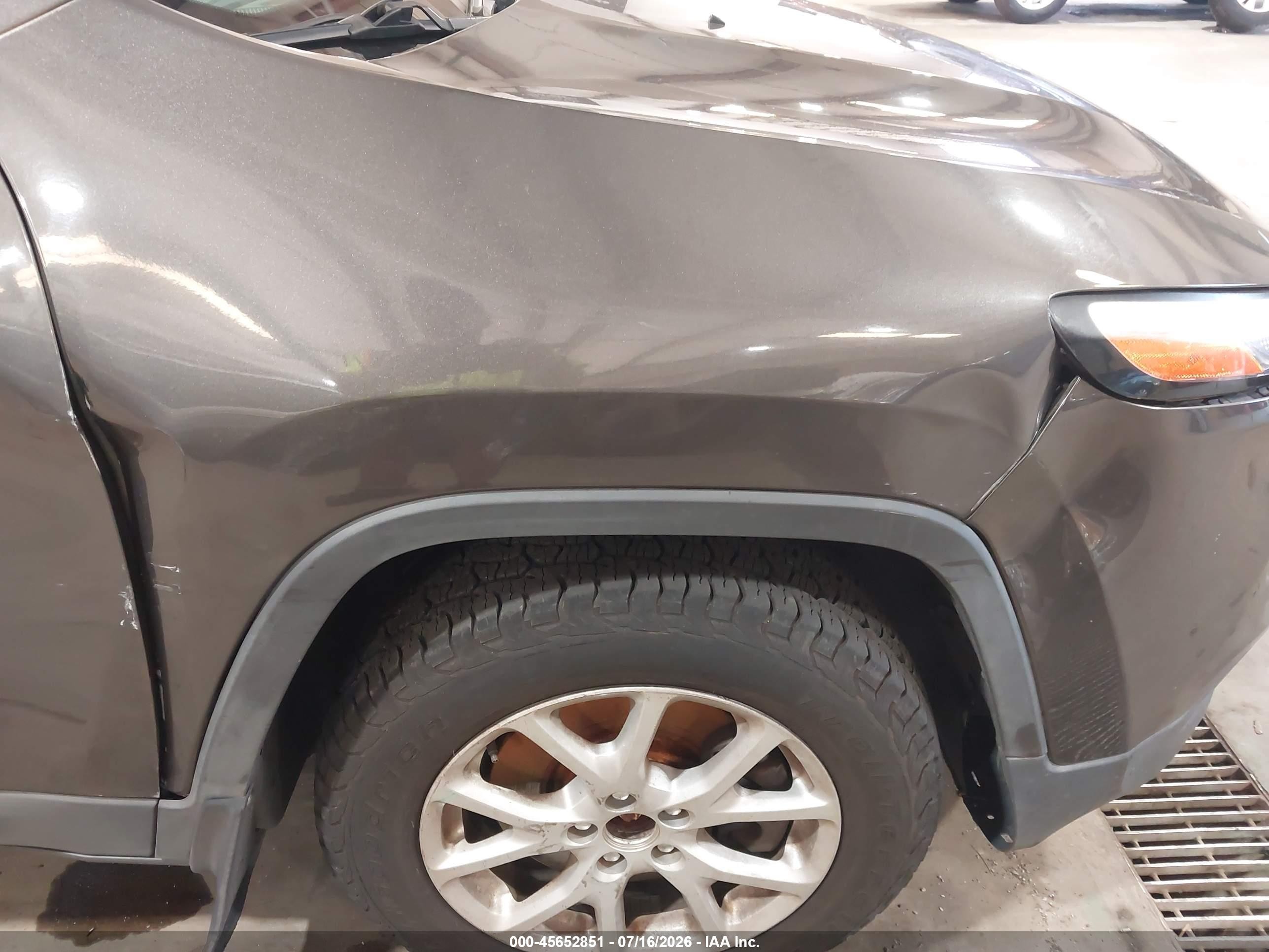 2014 Jeep Cherokee Latitude Gray vin: 1C4PJMCB5EW141294
