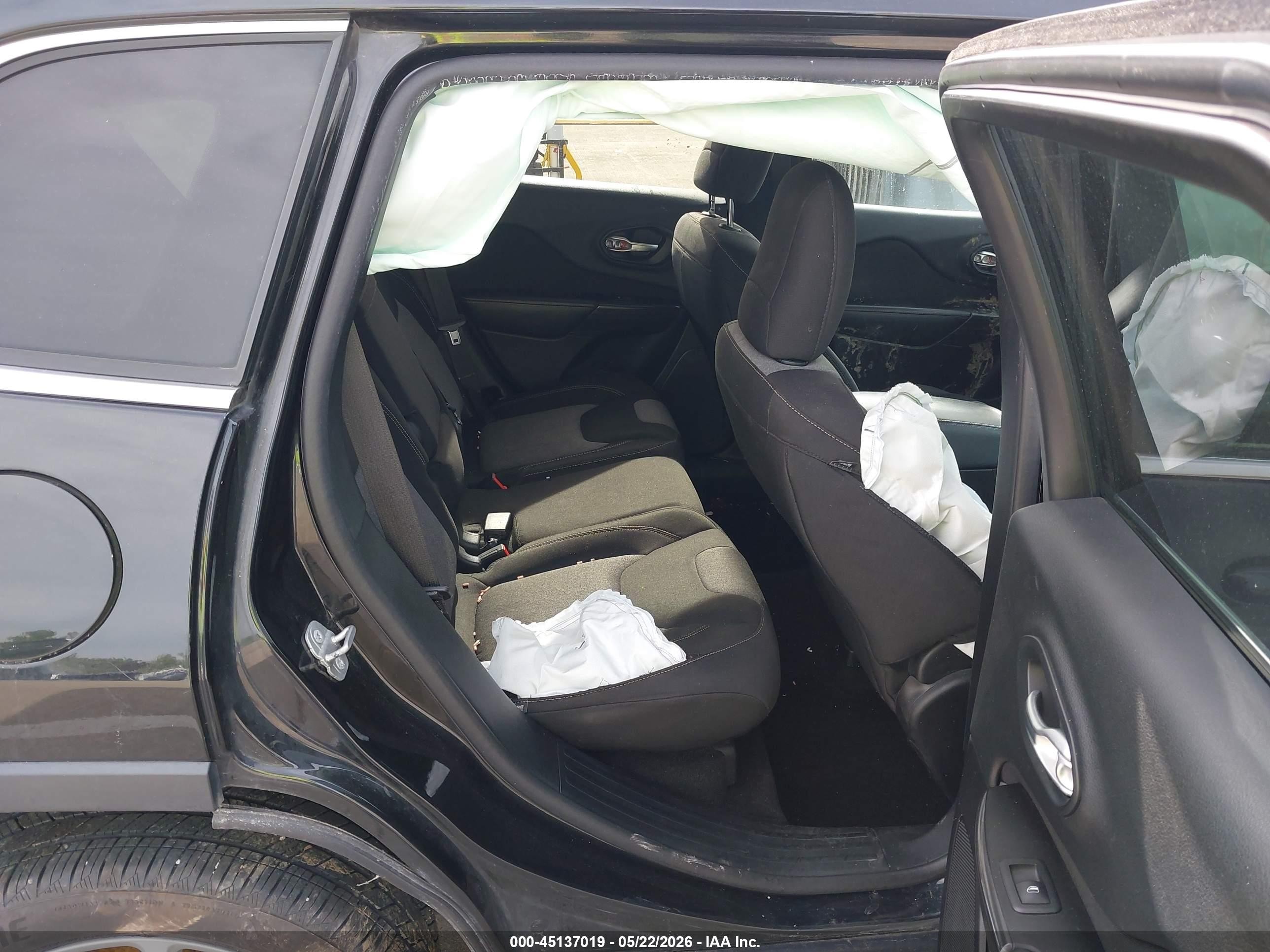 2014 Jeep Cherokee Latitude Black vin: 1C4PJMCB5EW185991