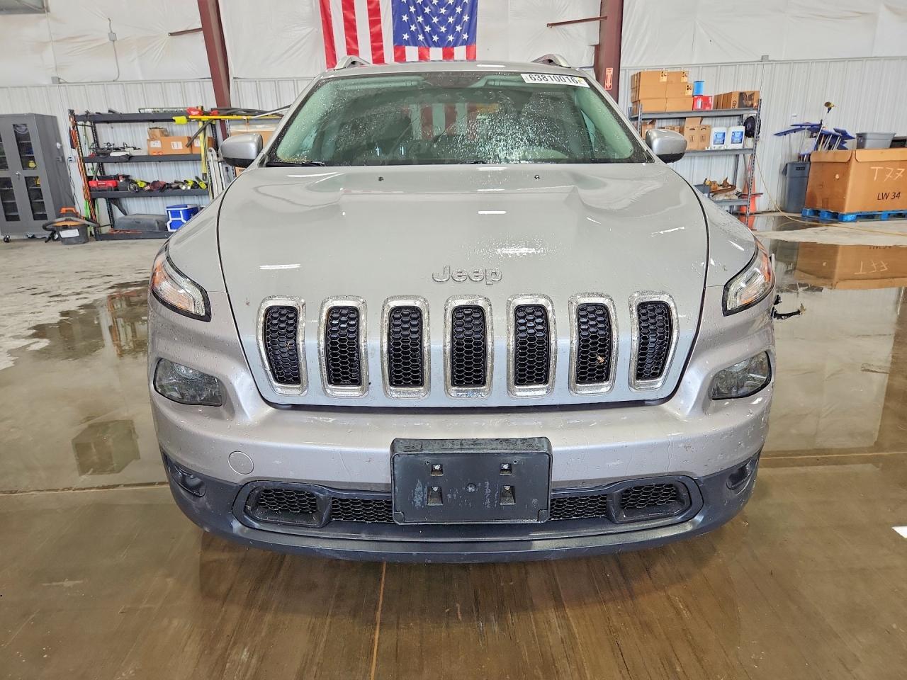 2014 Jeep Cherokee Latitude Gray vin: 1C4PJMCB5EW247017