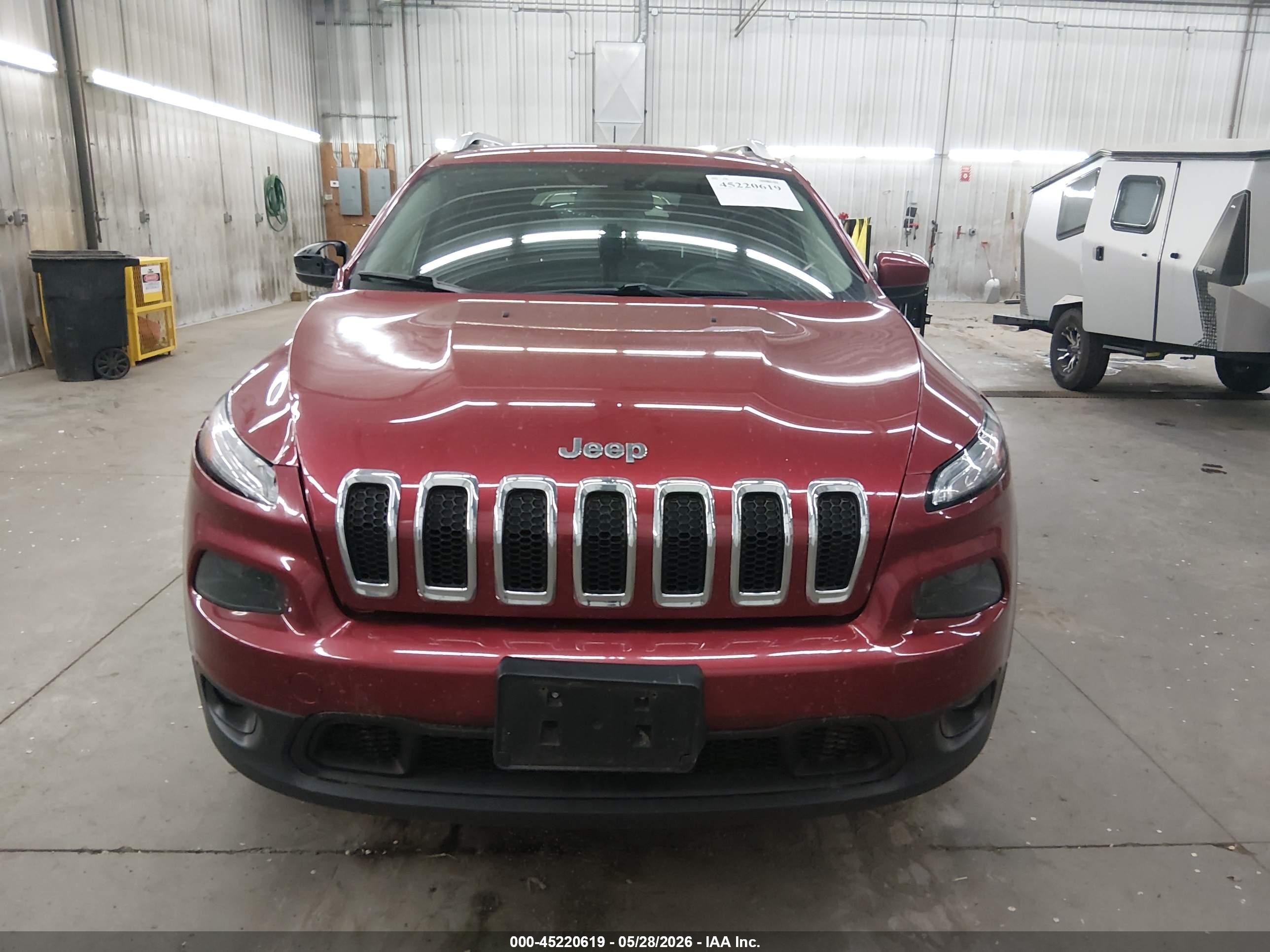 2015 Jeep Cherokee Latitude Red vin: 1C4PJMCB5FW540613
