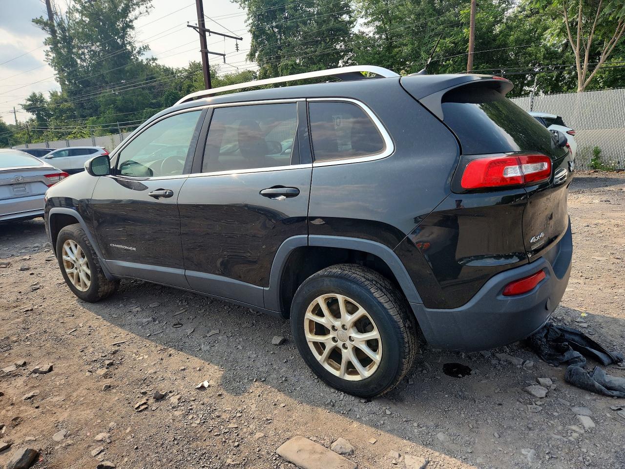 2015 Jeep Cherokee Latitude Charcoal vin: 1C4PJMCB5FW553006