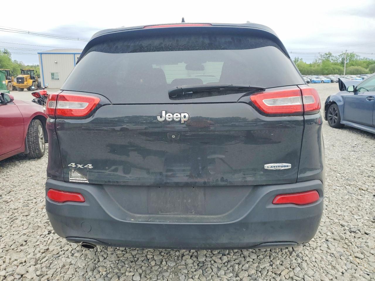 2015 Jeep Cherokee Latitude Black vin: 1C4PJMCB5FW563891