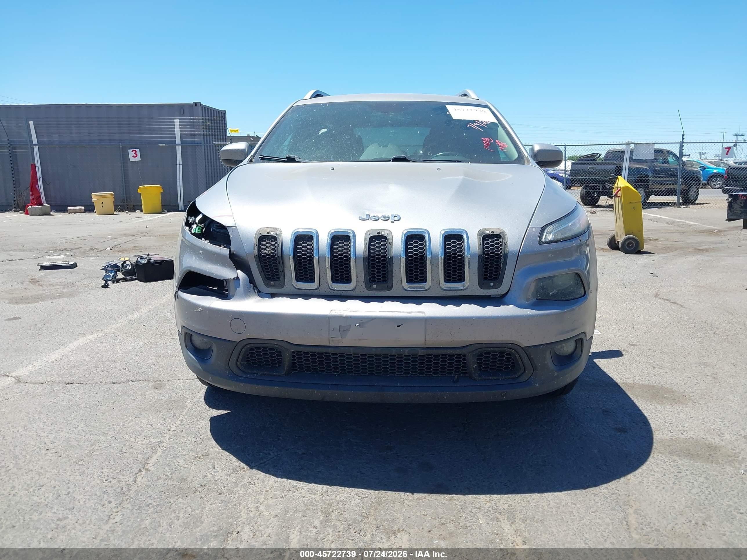 2015 Jeep Cherokee Latitude Gray vin: 1C4PJMCB5FW633244