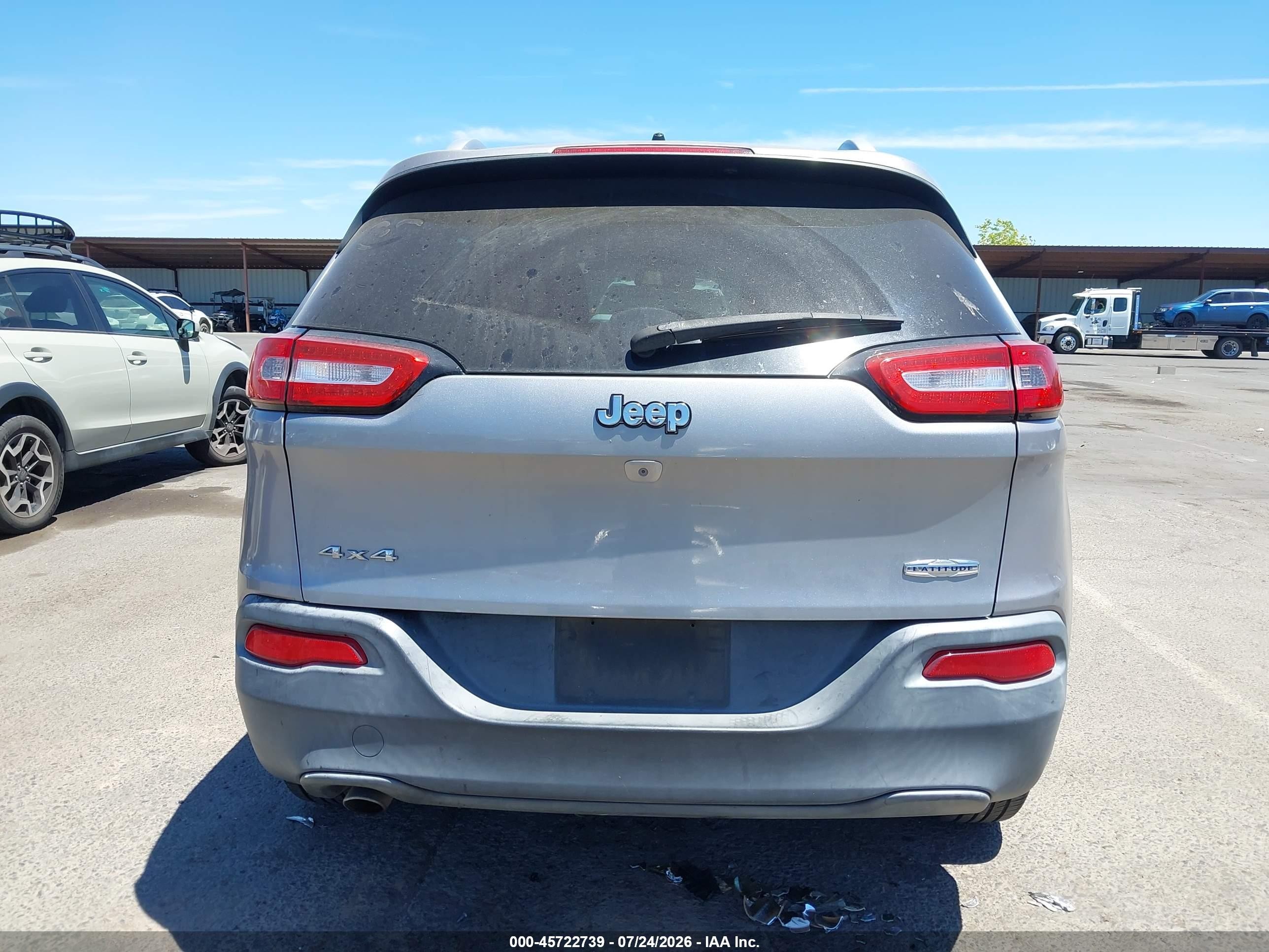 2015 Jeep Cherokee Latitude Gray vin: 1C4PJMCB5FW633244