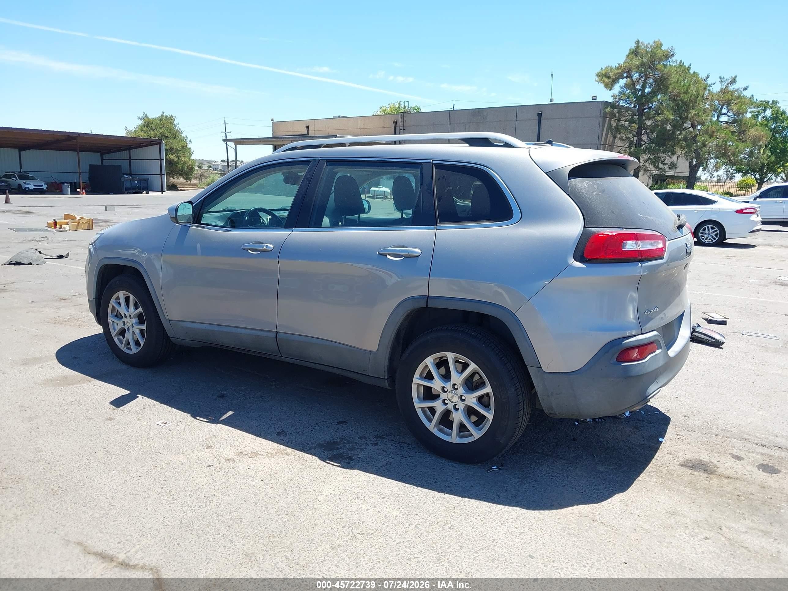 2015 Jeep Cherokee Latitude Gray vin: 1C4PJMCB5FW633244