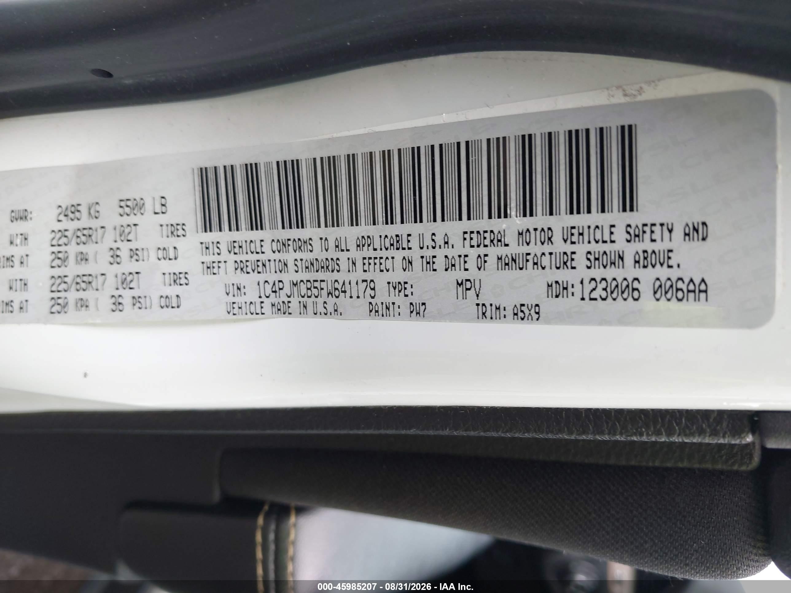 2015 Jeep Cherokee Latitude White vin: 1C4PJMCB5FW641179