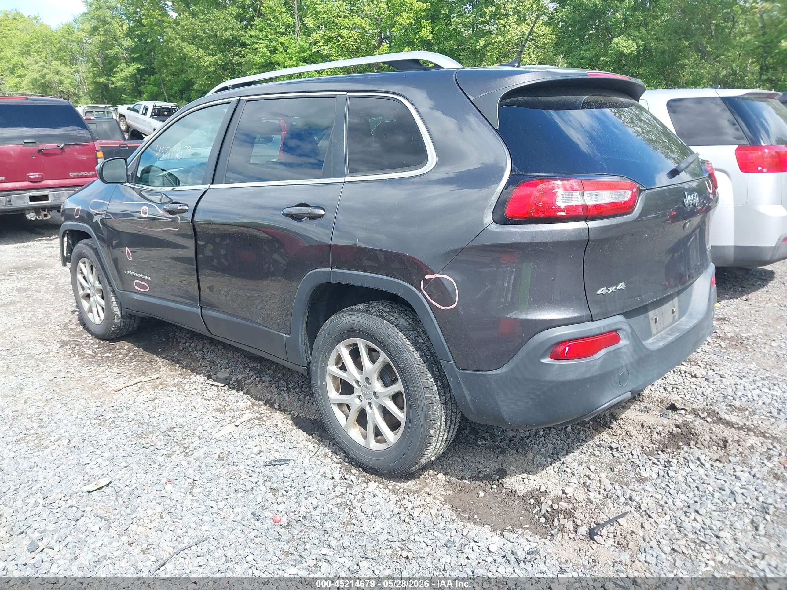 2015 Jeep Cherokee Latitude Gray vin: 1C4PJMCB5FW649976