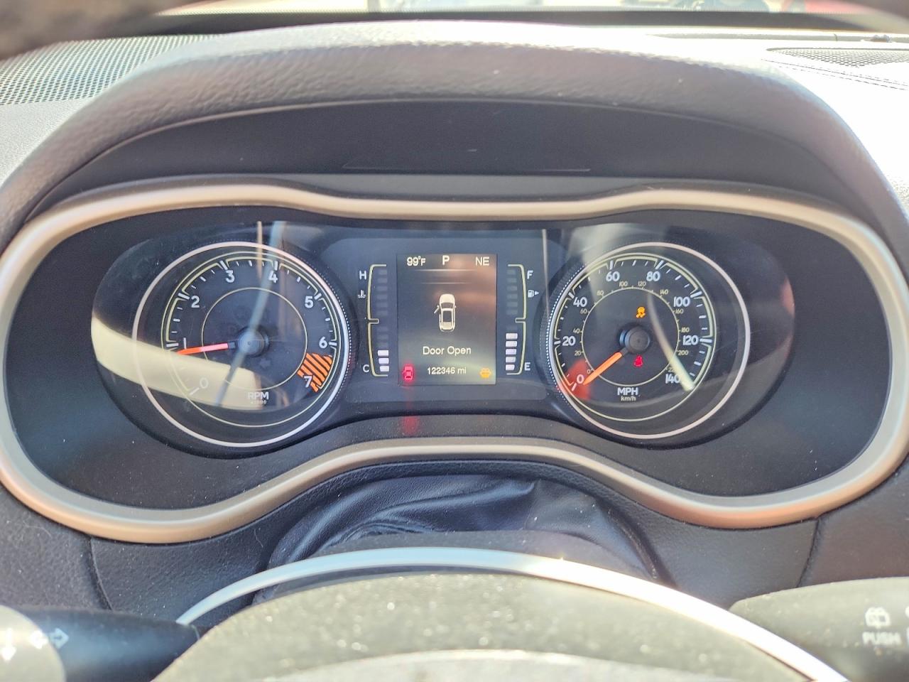 2015 Jeep Cherokee Latitude Белый vin: 1C4PJMCB5FW678989
