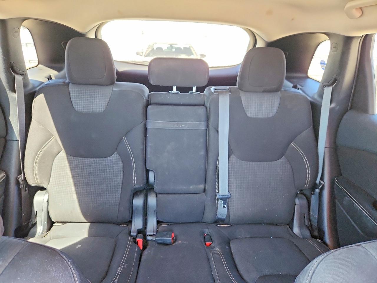 2015 Jeep Cherokee Latitude Белый vin: 1C4PJMCB5FW678989