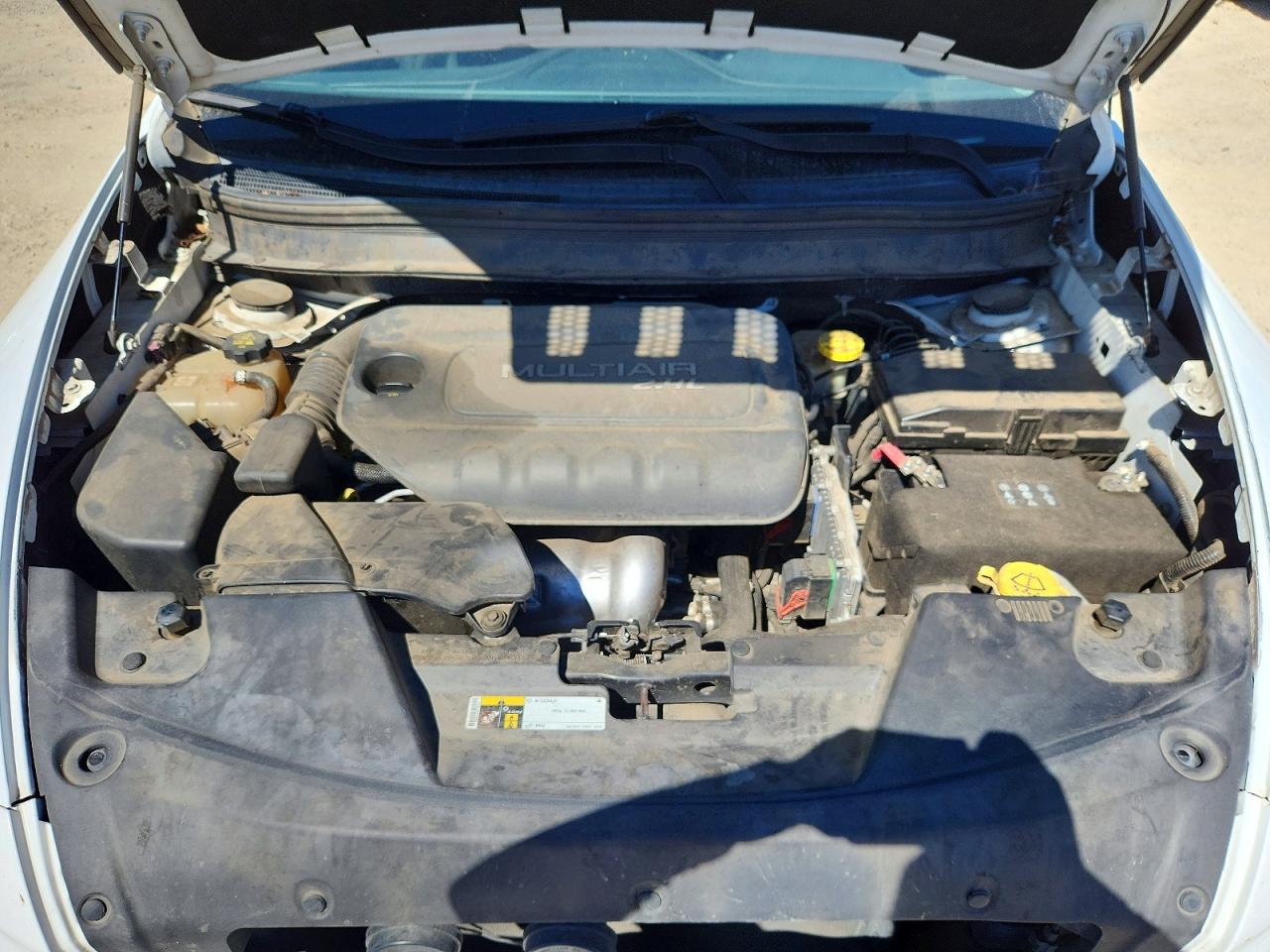 2015 Jeep Cherokee Latitude Белый vin: 1C4PJMCB5FW678989