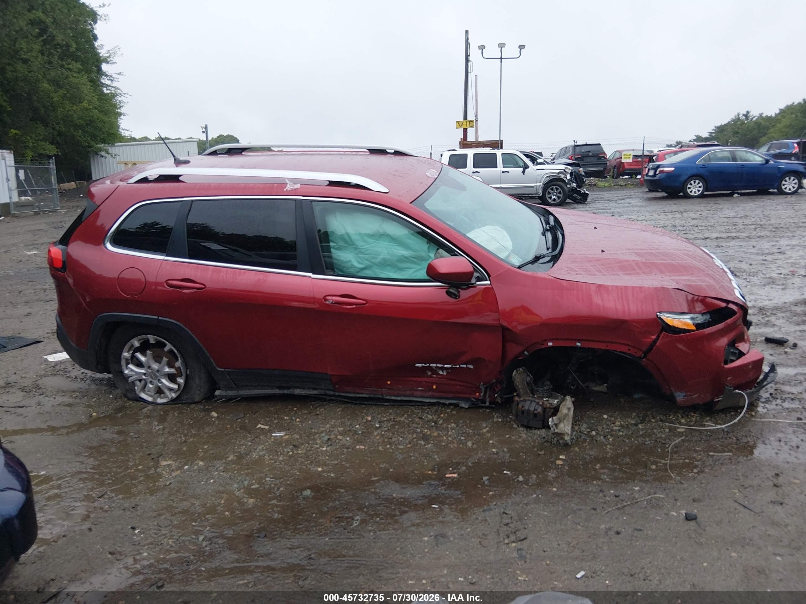 2015 Jeep Cherokee Latitude Красный vin: 1C4PJMCB5FW691824