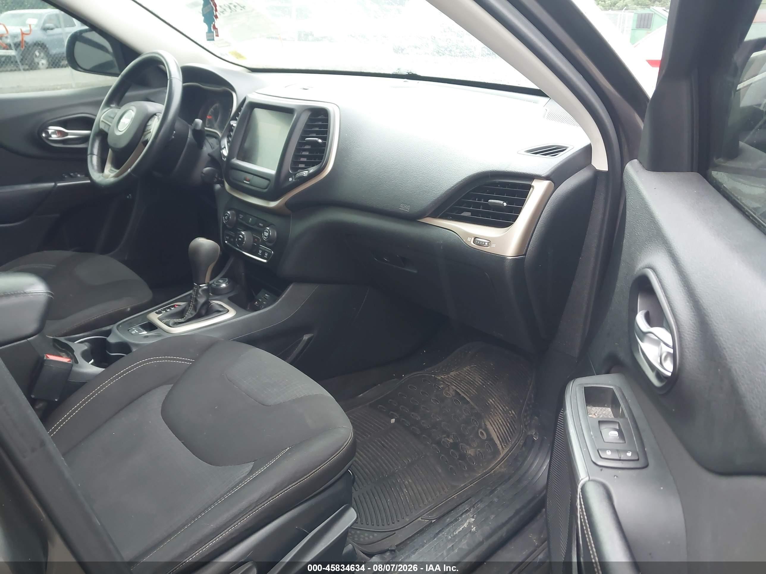 2015 Jeep Cherokee Latitude Gray vin: 1C4PJMCB5FW725616