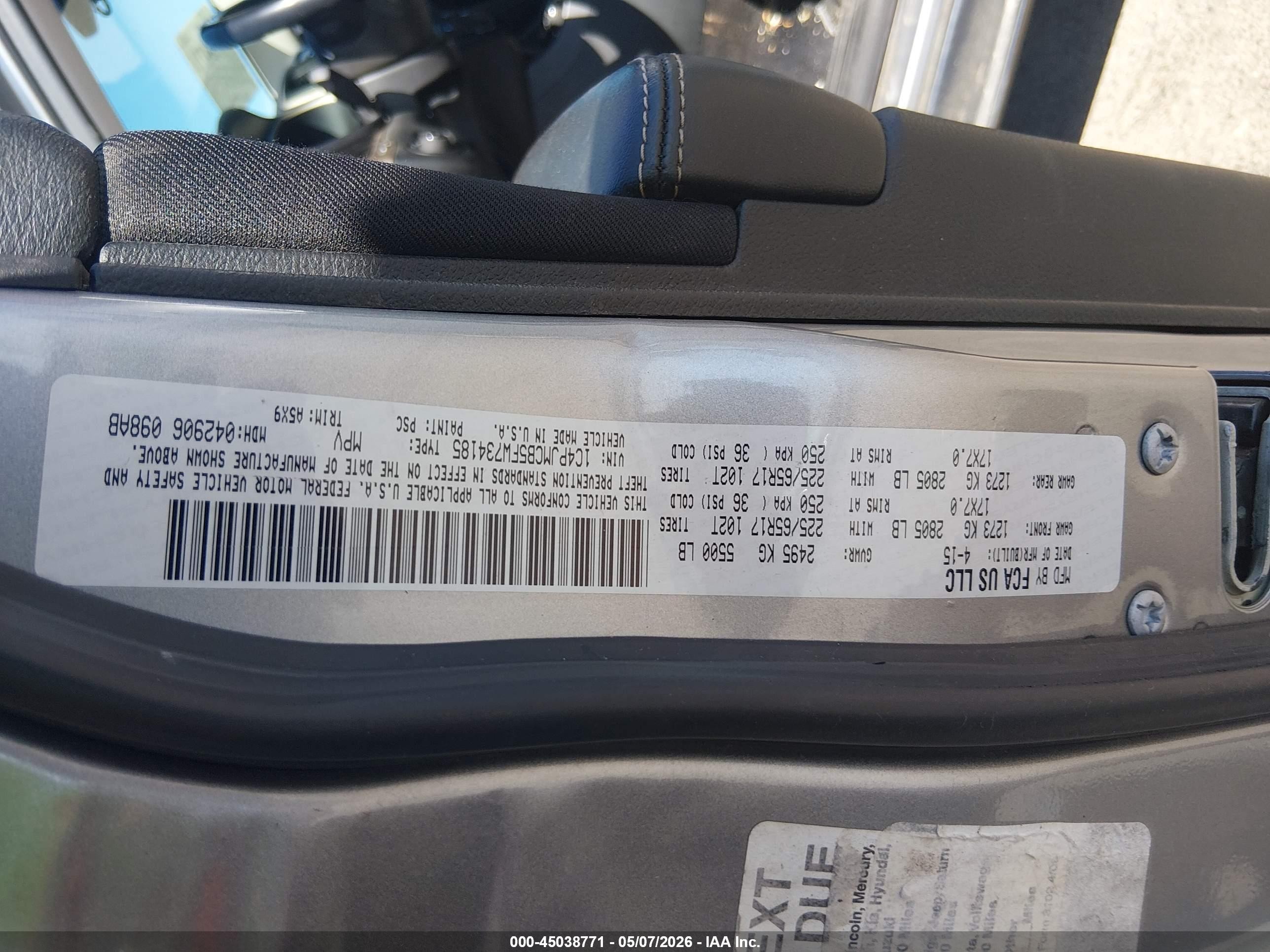 2015 Jeep Cherokee Latitude Silver vin: 1C4PJMCB5FW734185