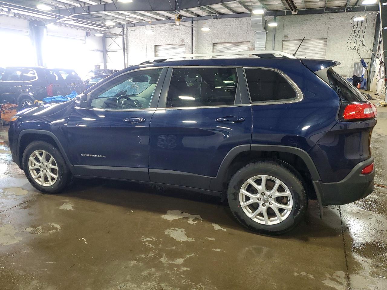 2015 Jeep Cherokee Latitude Blue vin: 1C4PJMCB5FW738382