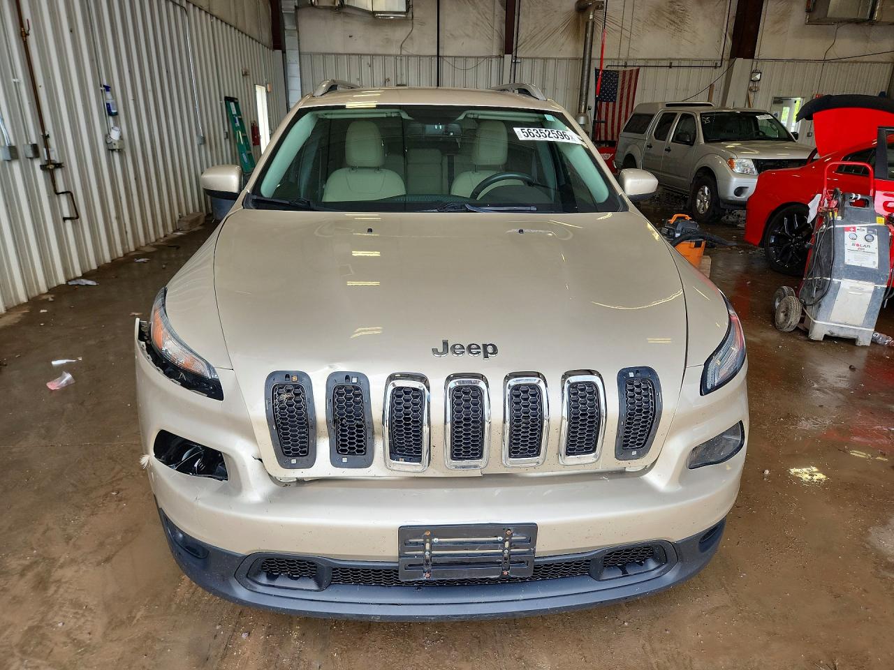 2015 Jeep Cherokee Latitude Бежевый vin: 1C4PJMCB5FW768367