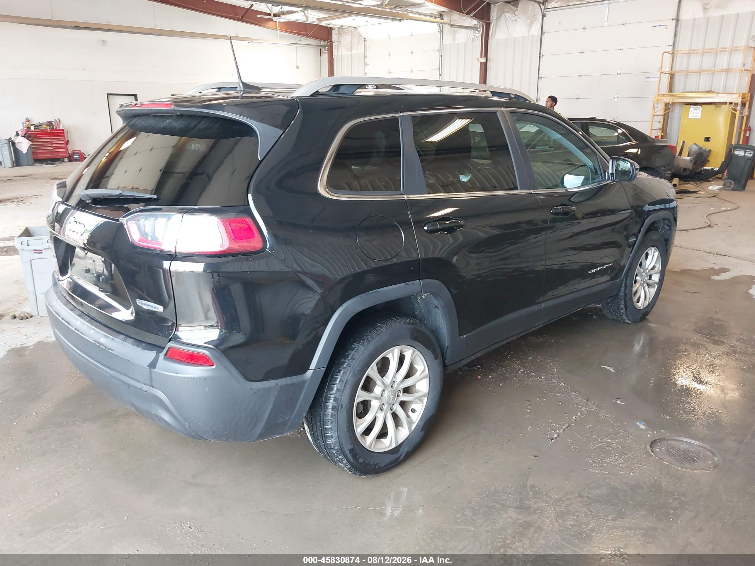 2019 Jeep Cherokee Latitude 4x4 Black vin: 1C4PJMCB5KD479785