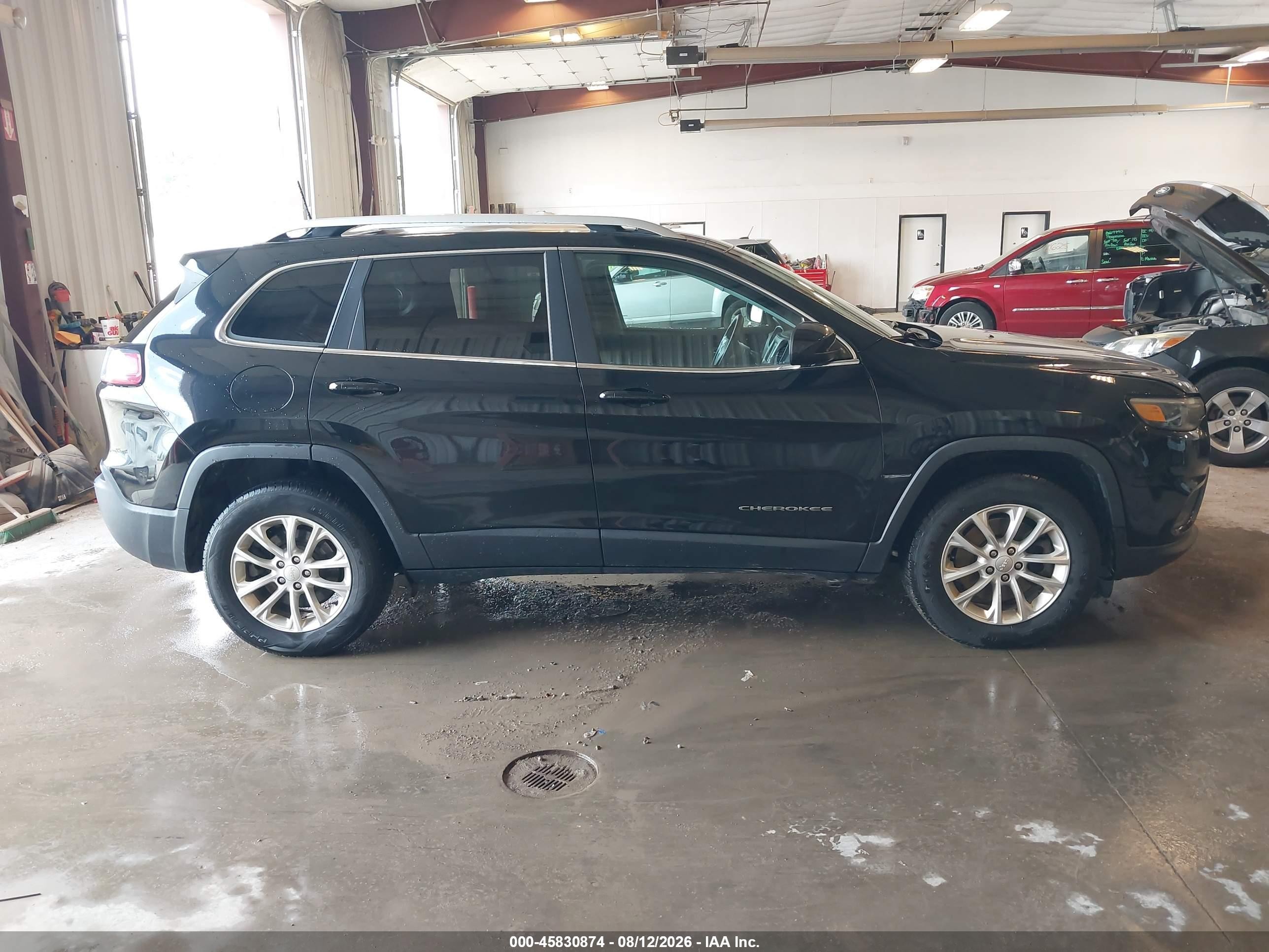 2019 Jeep Cherokee Latitude 4x4 Black vin: 1C4PJMCB5KD479785