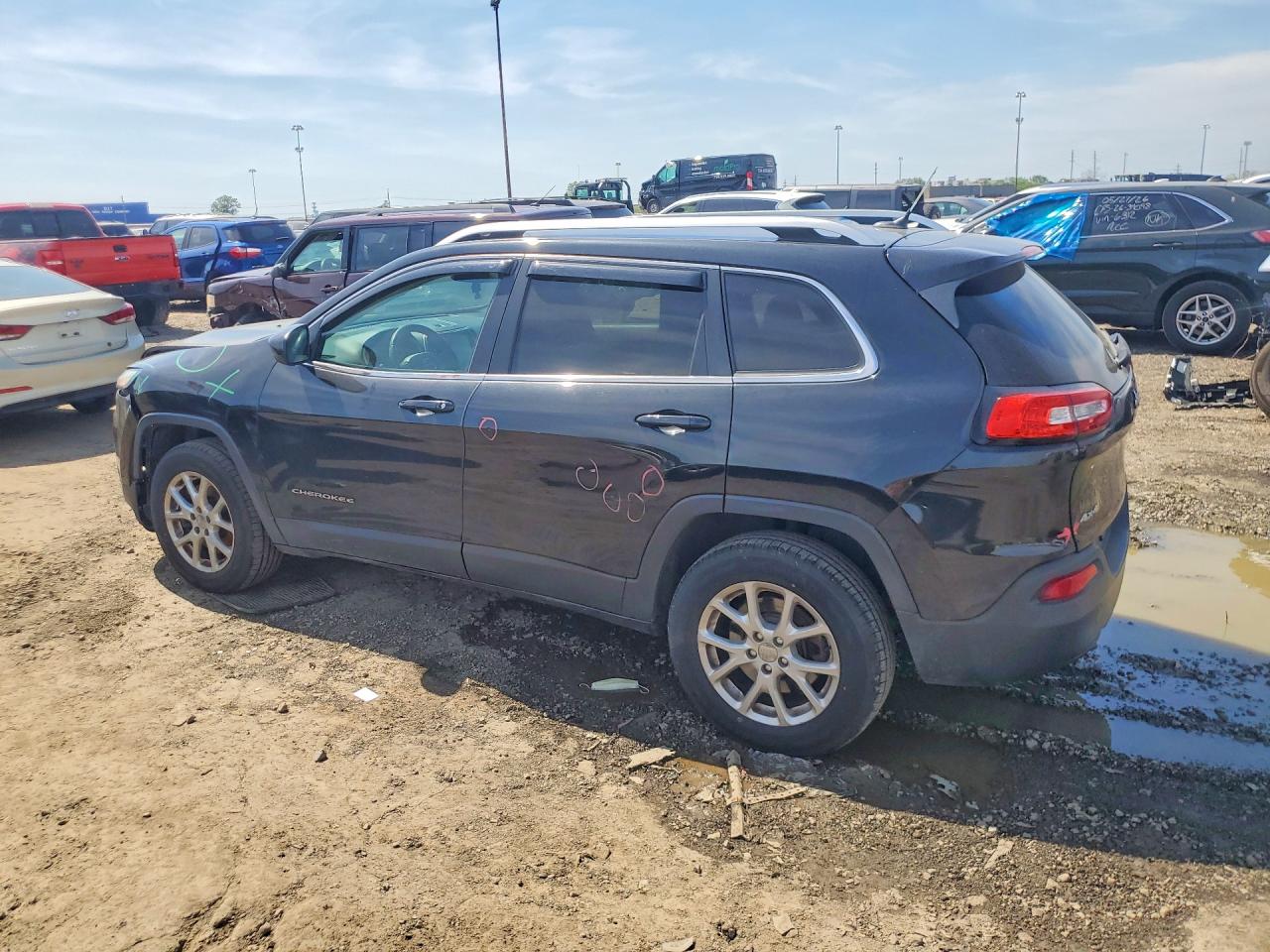 2014 Jeep Cherokee Latitude Black vin: 1C4PJMCB6EW166396