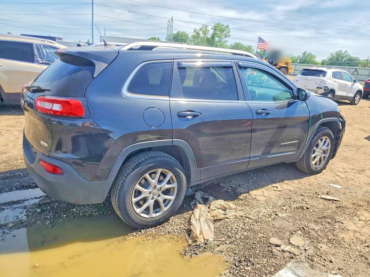 2014 Jeep Cherokee Latitude Black vin: 1C4PJMCB6EW166396